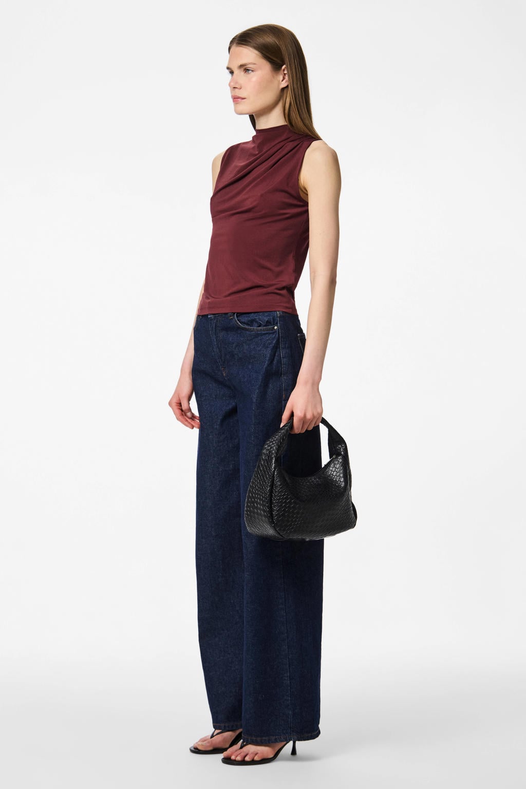 Donkerrode dames PIECES mouwloze top van gerecycled polyester met effen, ronde hals en plooien