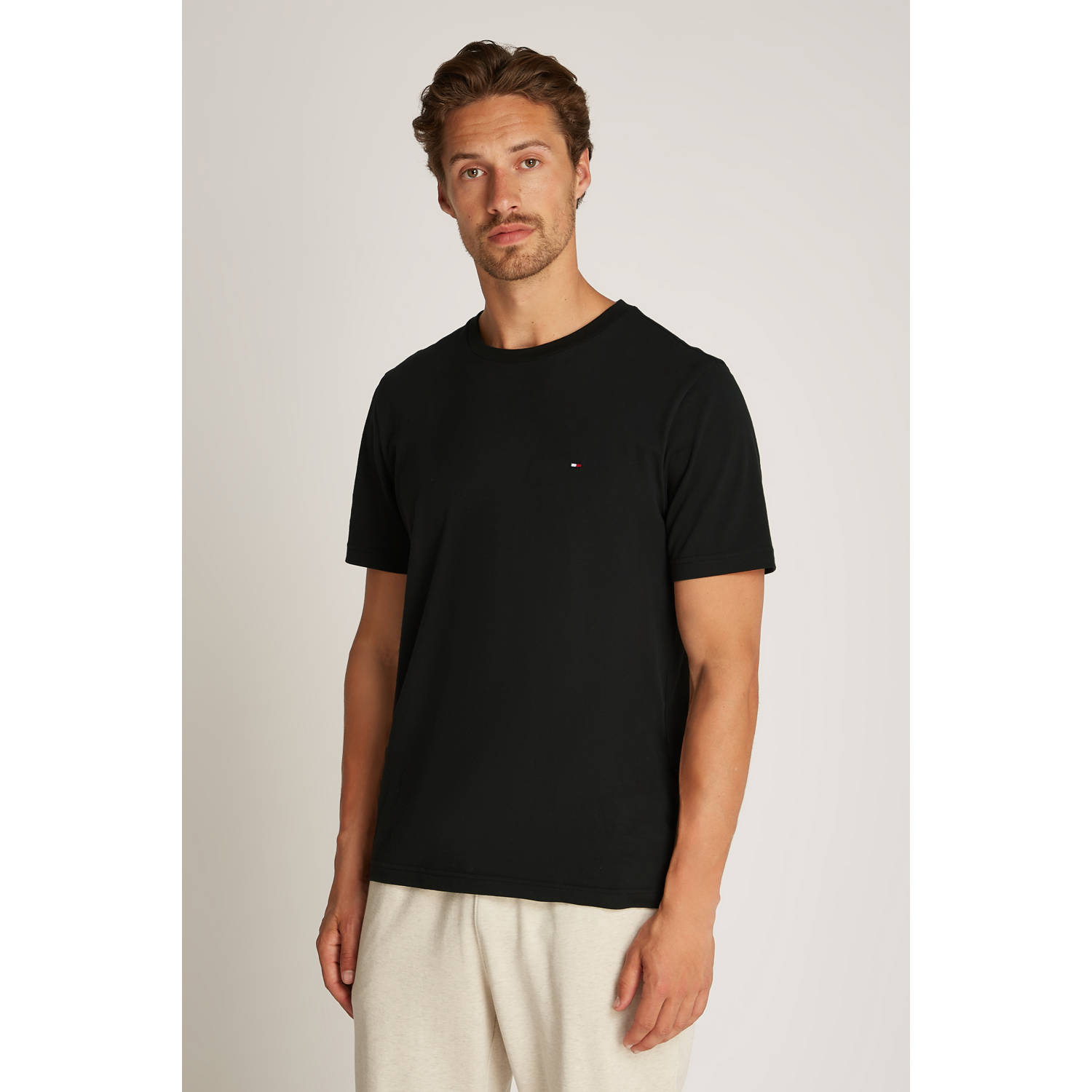 Tommy Hilfiger regular fit T-shirt ESSENTIAL zwart