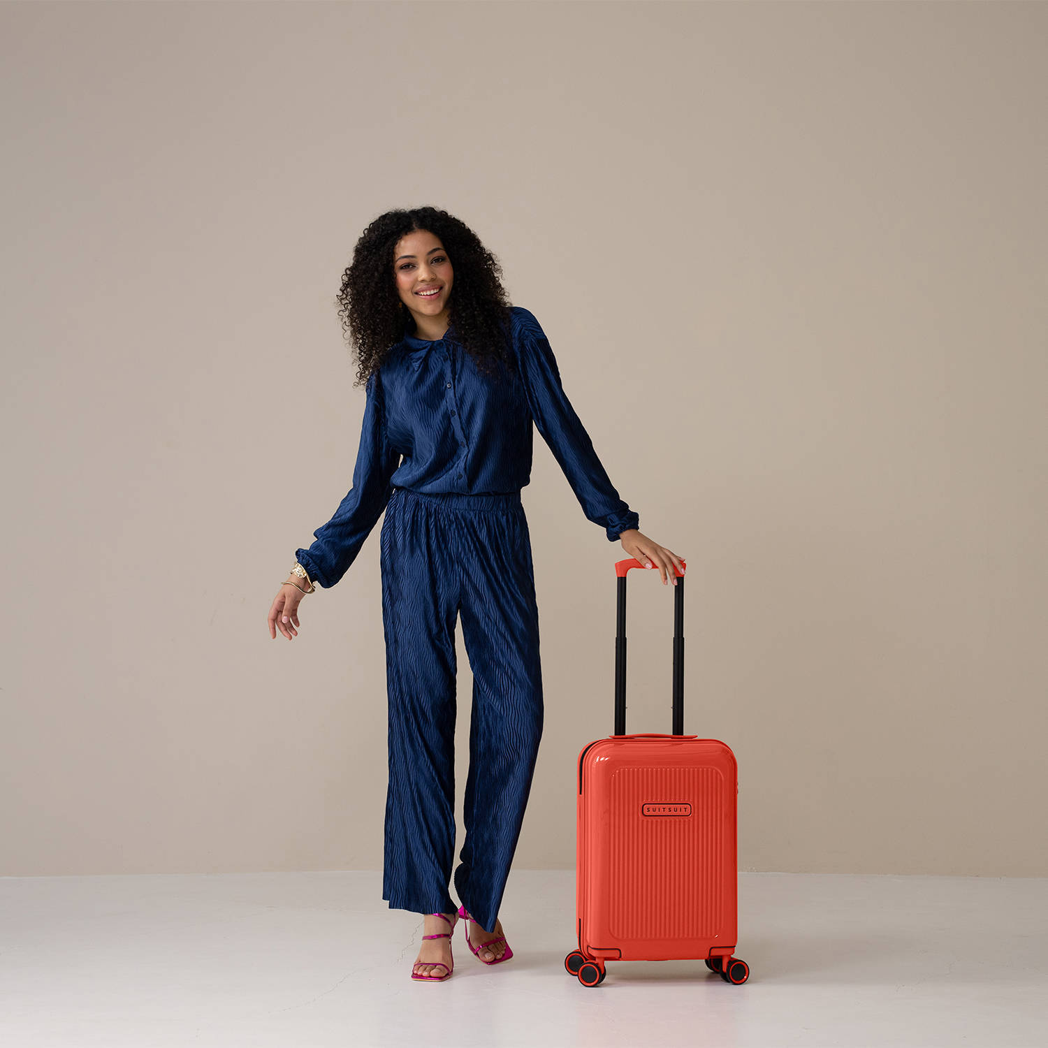 Suitsuit trolley Expression 55 cm. Radiant Red