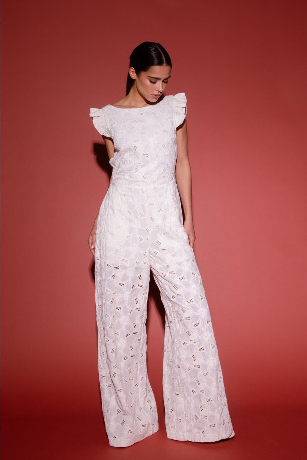 Witte dames AMAYA Amsterdam jumpsuit van katoen met a-lijn, blinde ritssluiting en effen