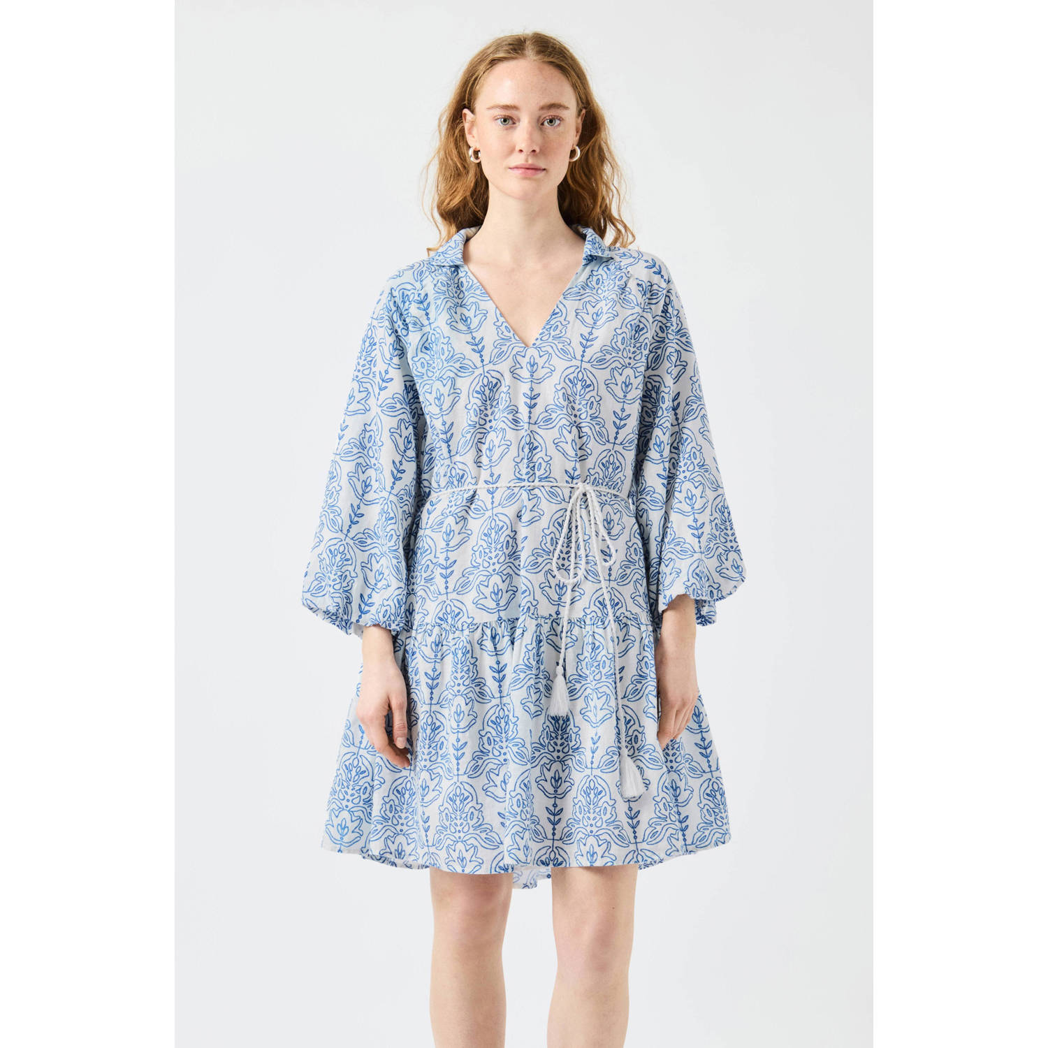 YAS Knielange jurk met V-hals model 'CINNI'