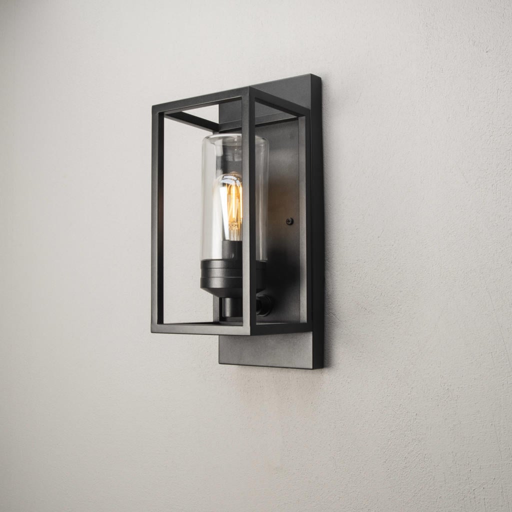 Konstsmide wandlamp buiten Trani schemersensor - matzwart