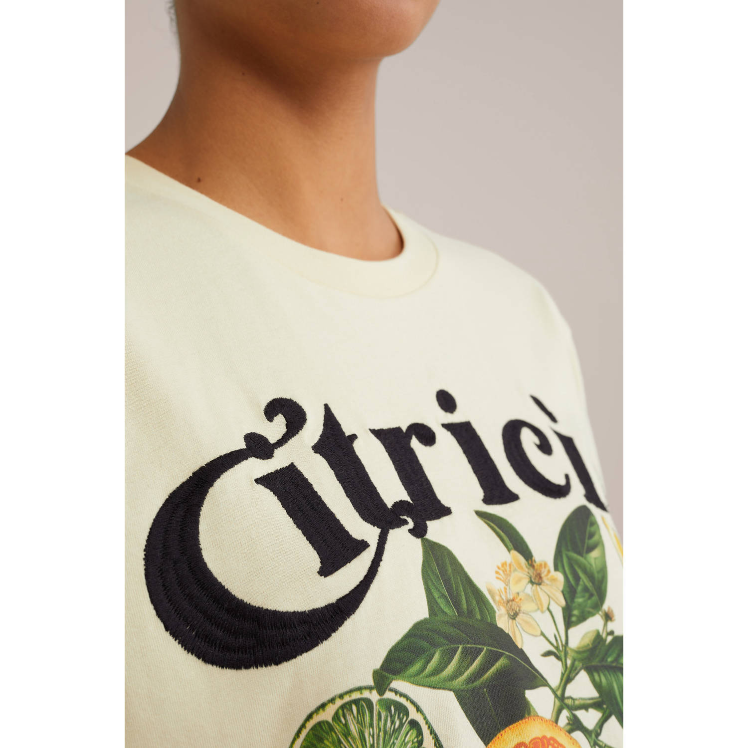 WE Fashion T-shirt lichtgeel
