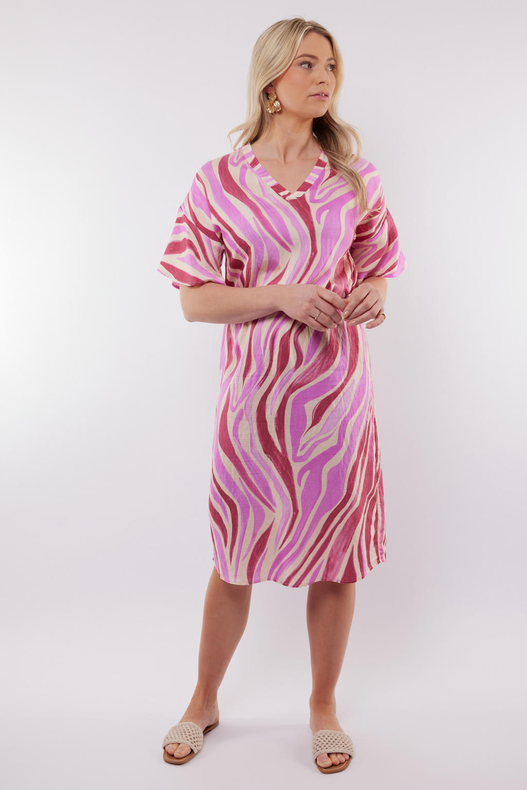 Ecru en roze dames CS the Label A-lijn jurk van viscose met korte mouwen en V-hals