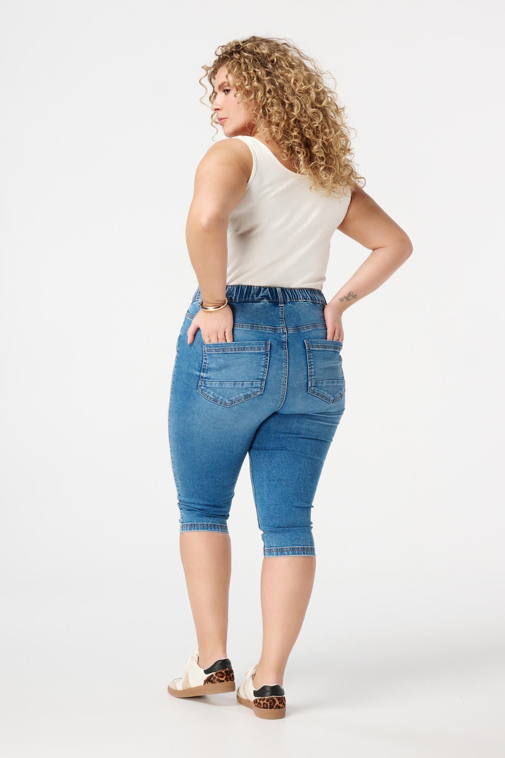 Medium blue denim dames MS Mode capri jeans van katoen met regular waist en effen