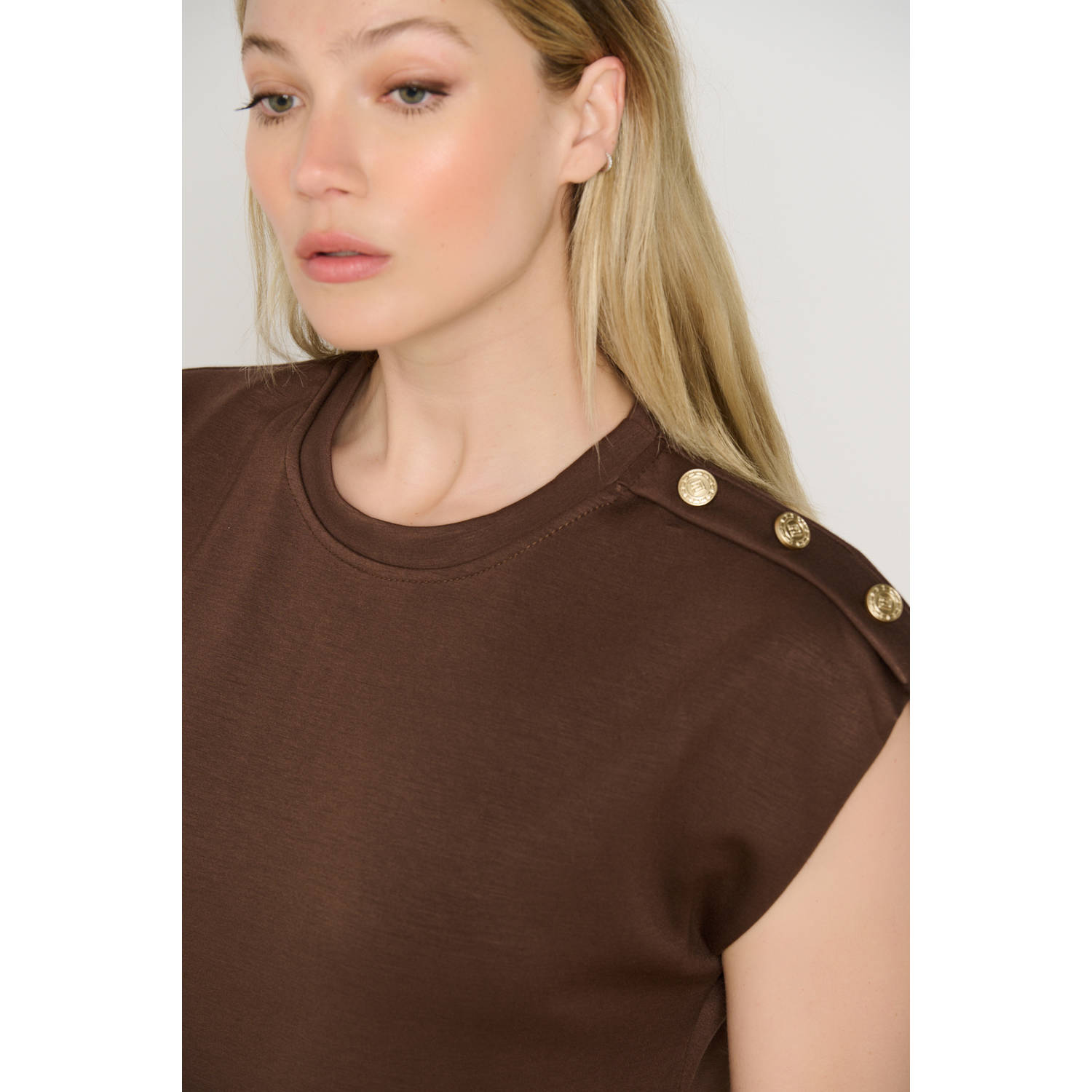 LOLALIZA t-shirtjurk bruin
