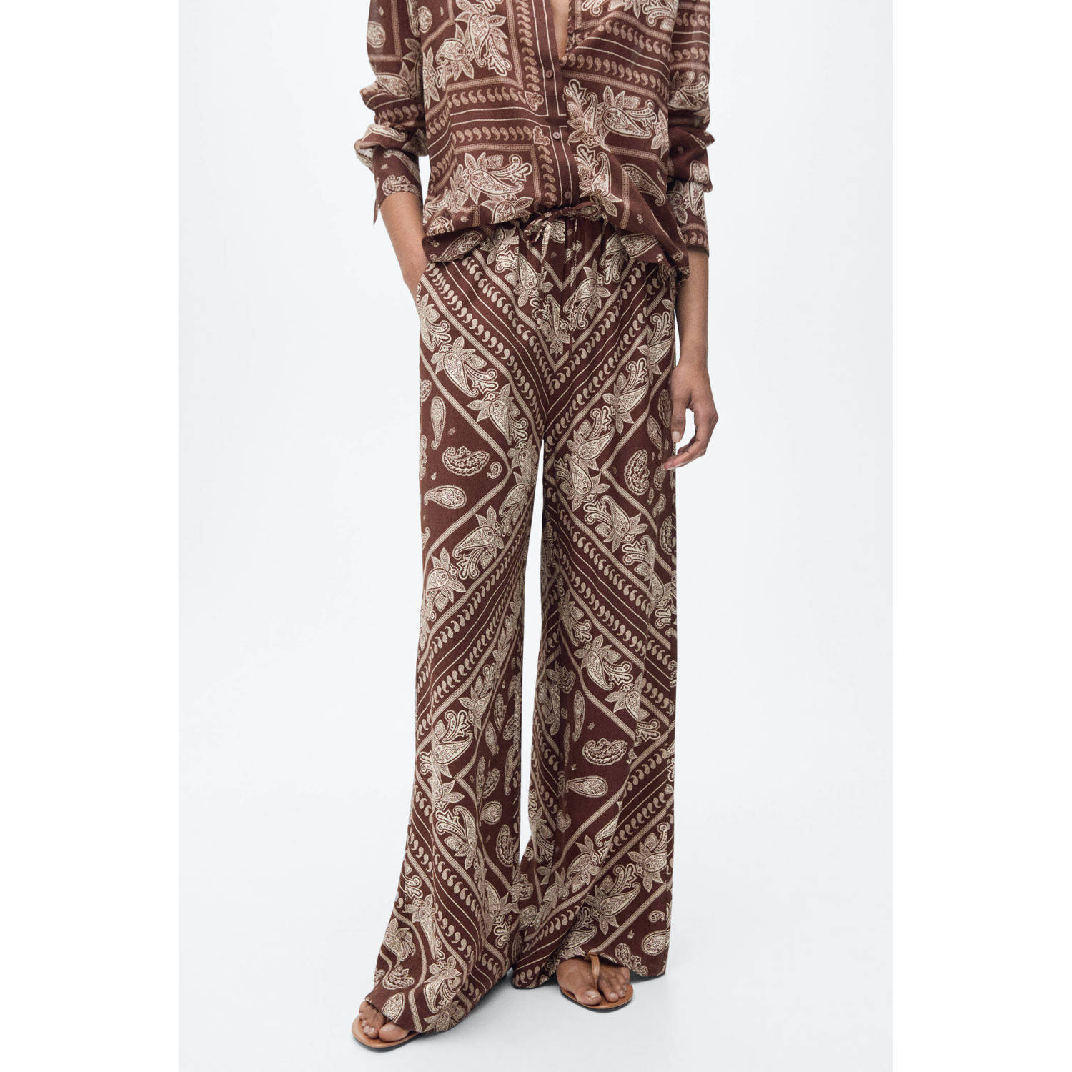 Mango wide leg regular waist broek bruin