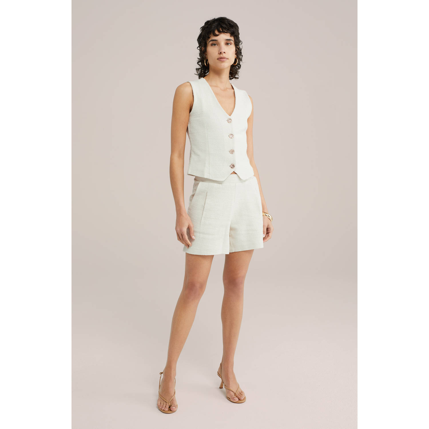 WE Fashion straight regular waist casual short ecru