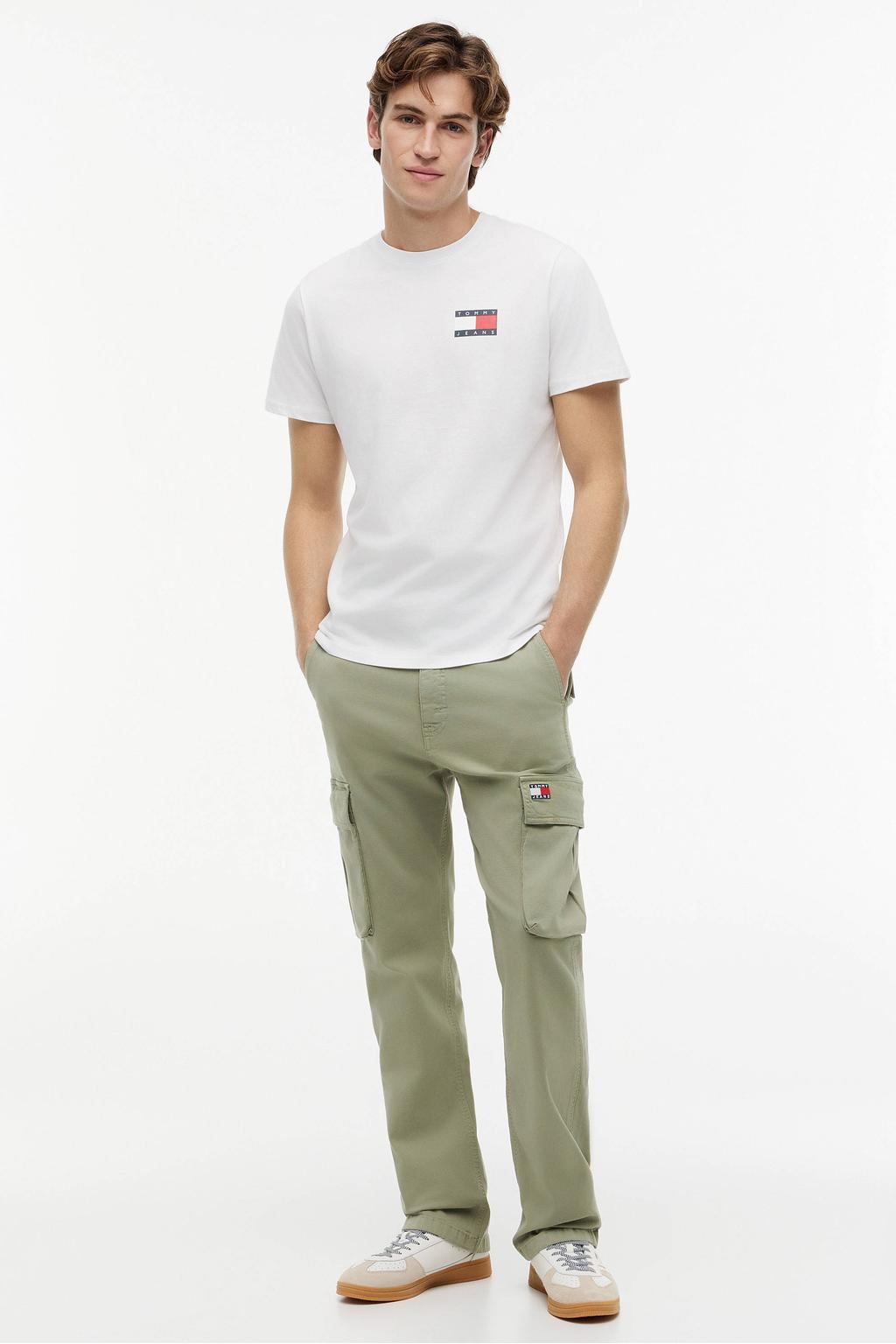 Witte heren Tommy Jeans slim fit T-shirt van katoen met logo dessin, korte mouwen en ronde hals
