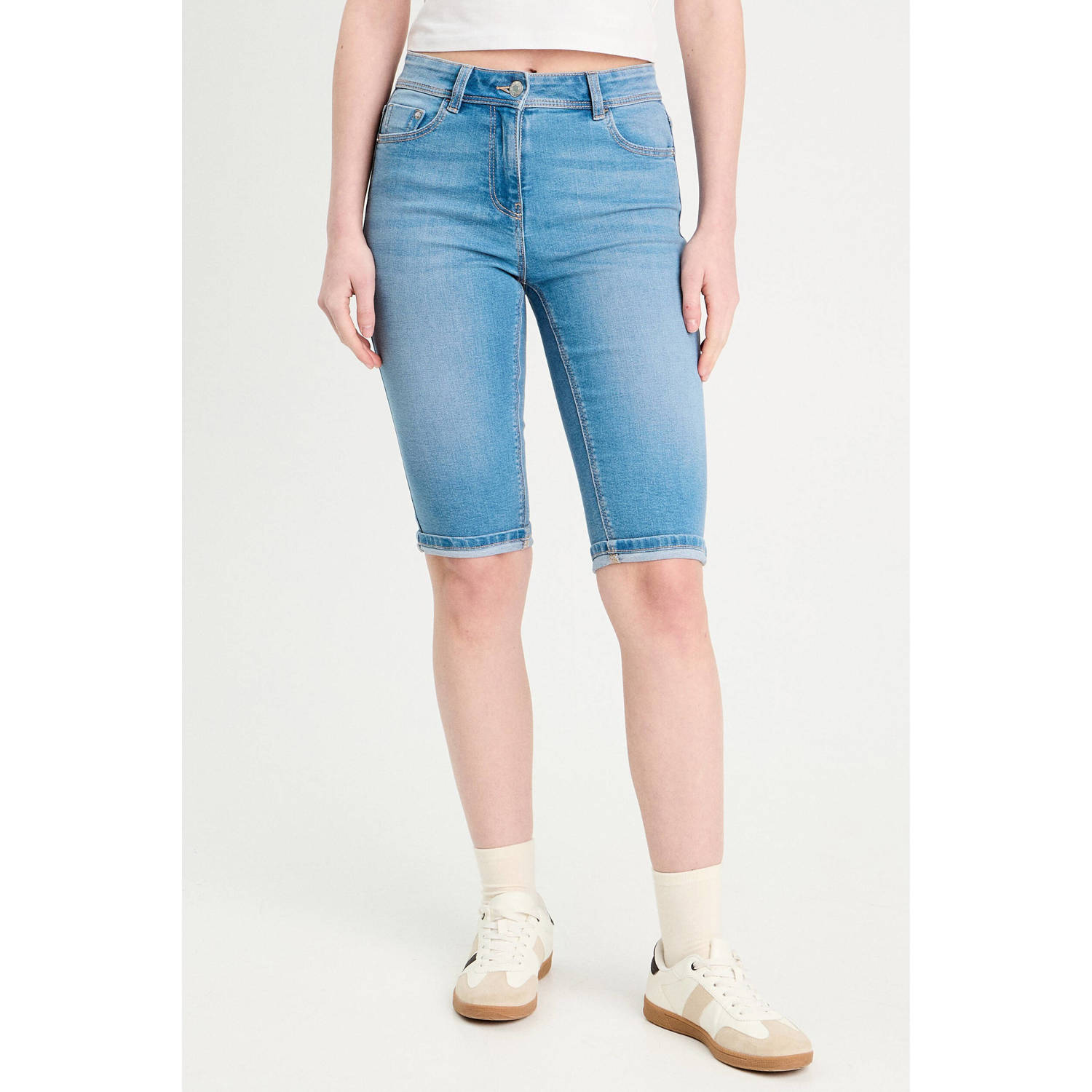 Cache denim slim regular waist short medium blue denim