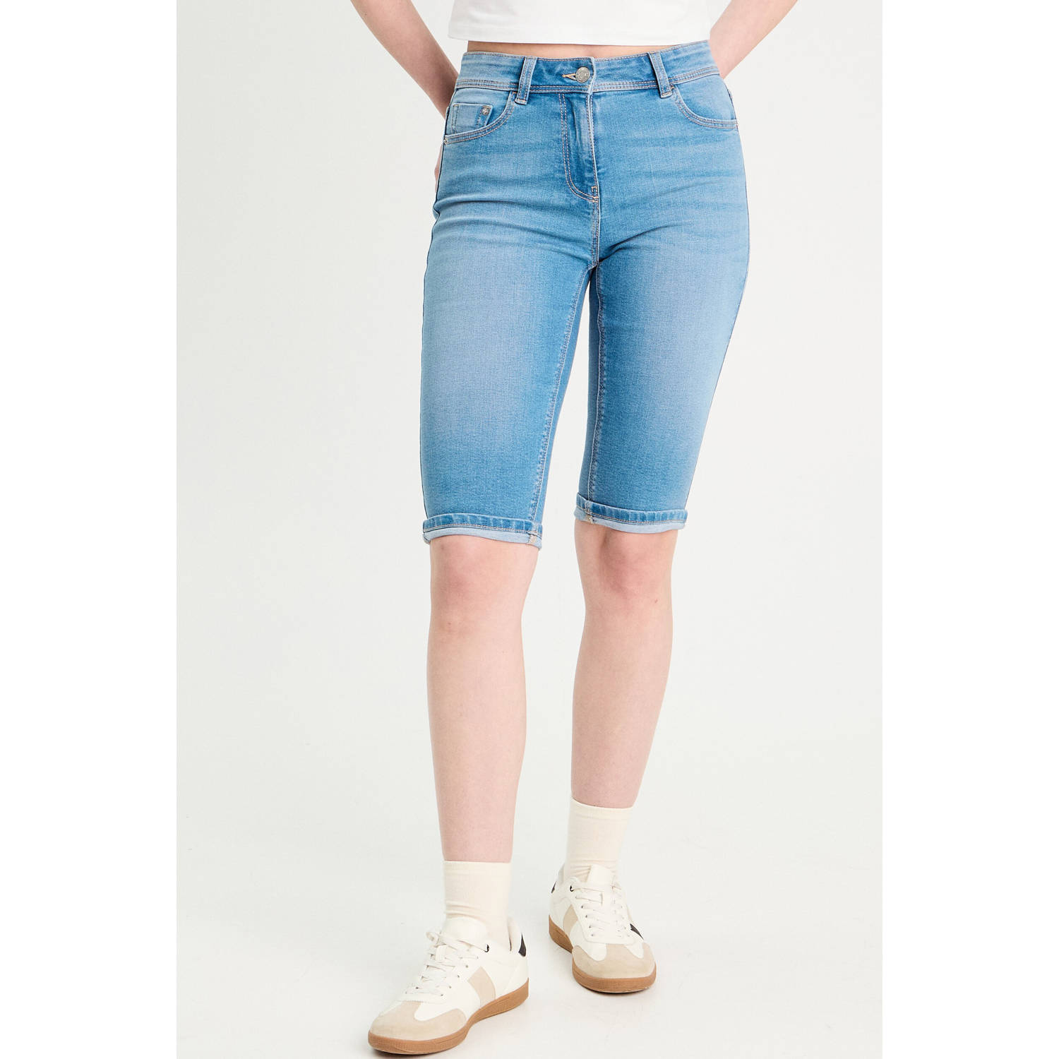 Cache denim slim regular waist short medium blue denim