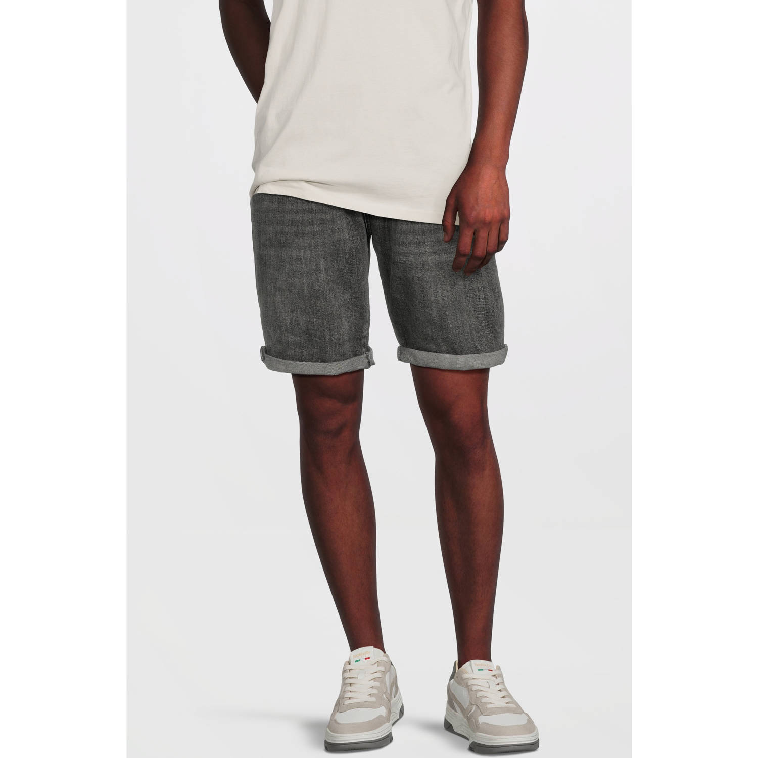 Cars slim denim short black used
