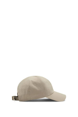 pet beige