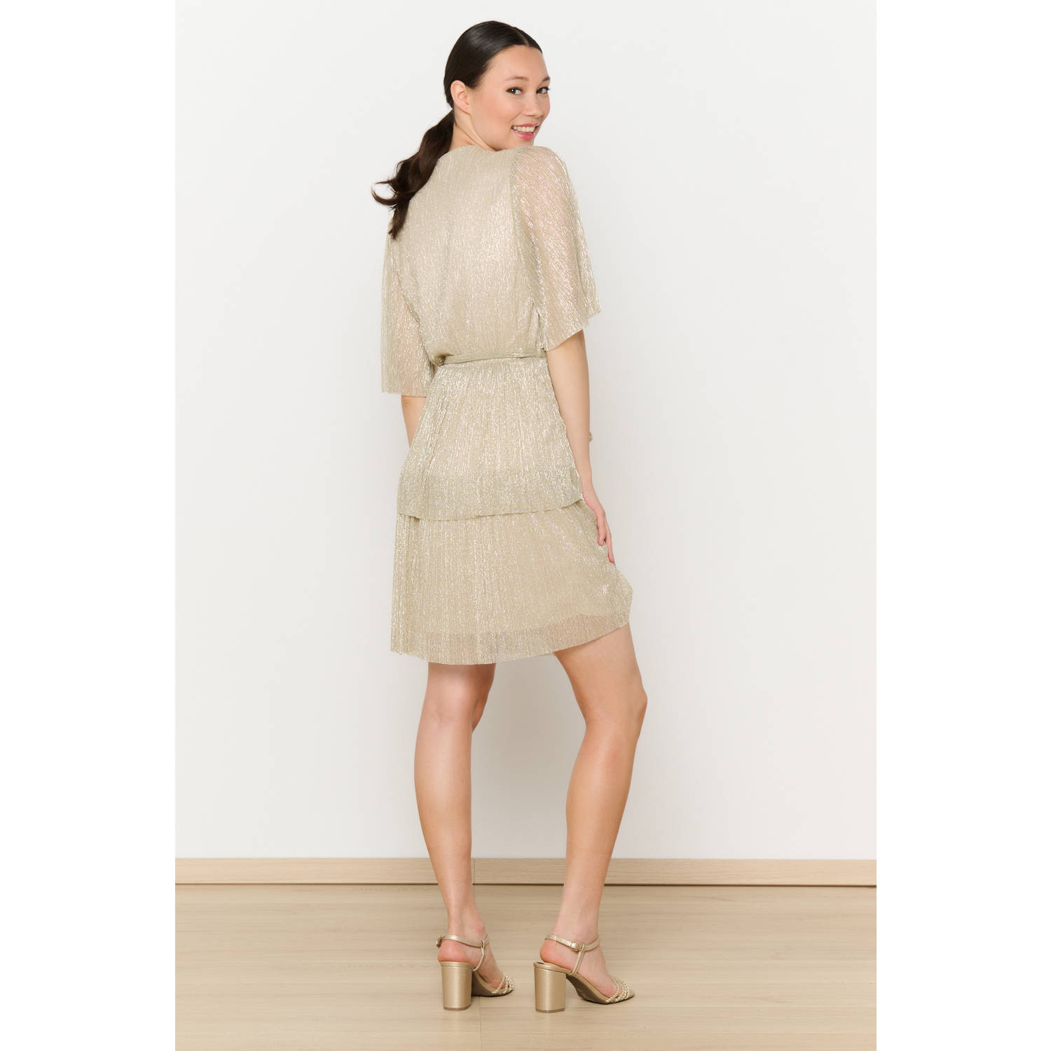 LOLALIZA korte jurk met glitter beige