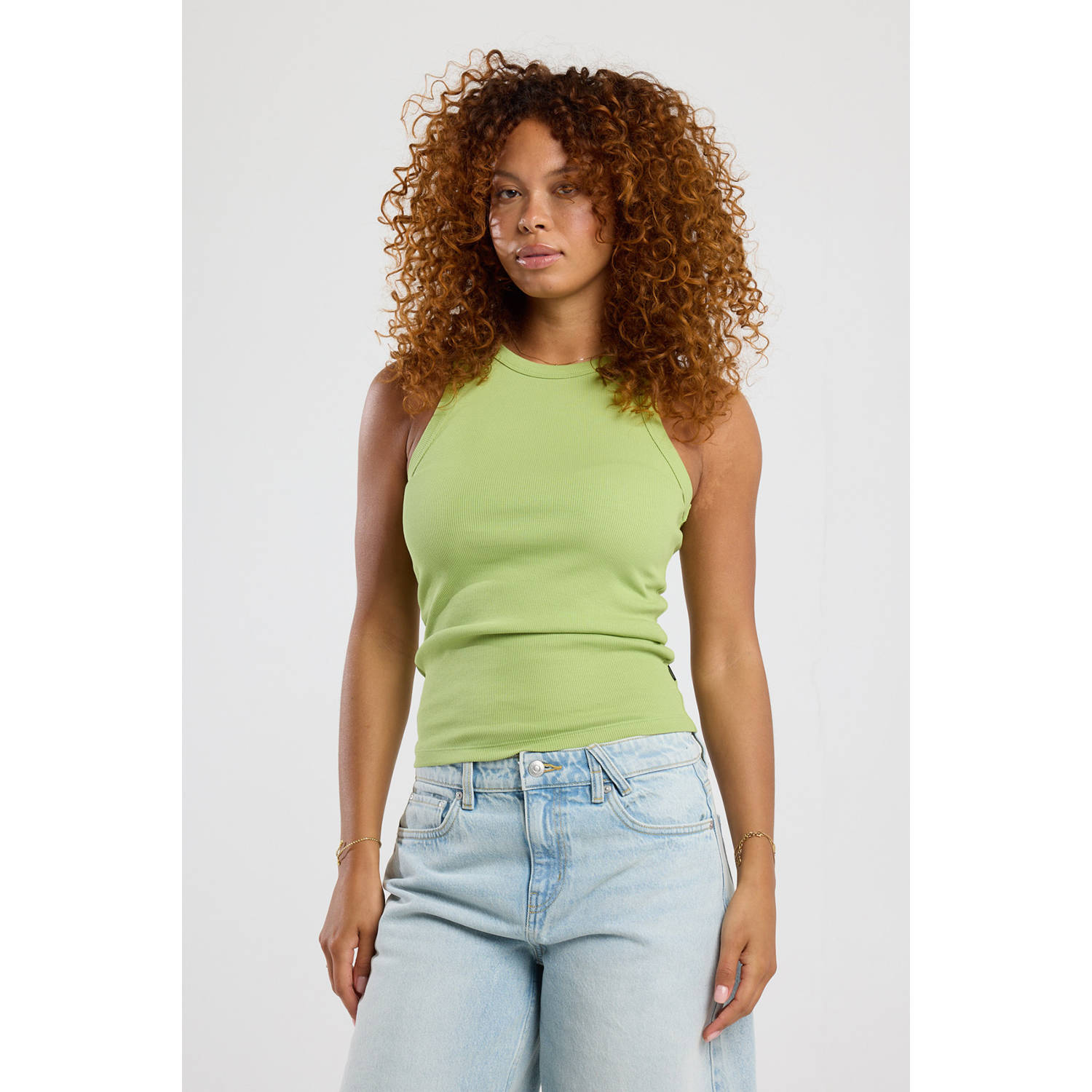 America Today mouwloze top