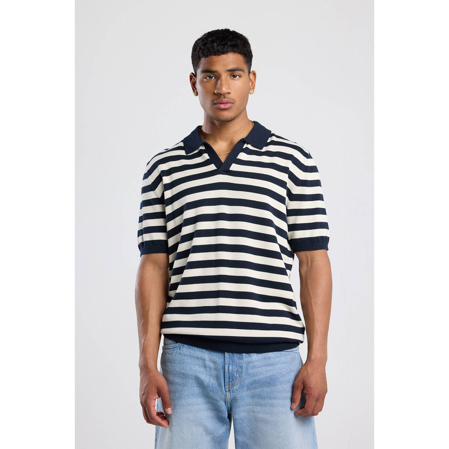 America Today regular polo wit