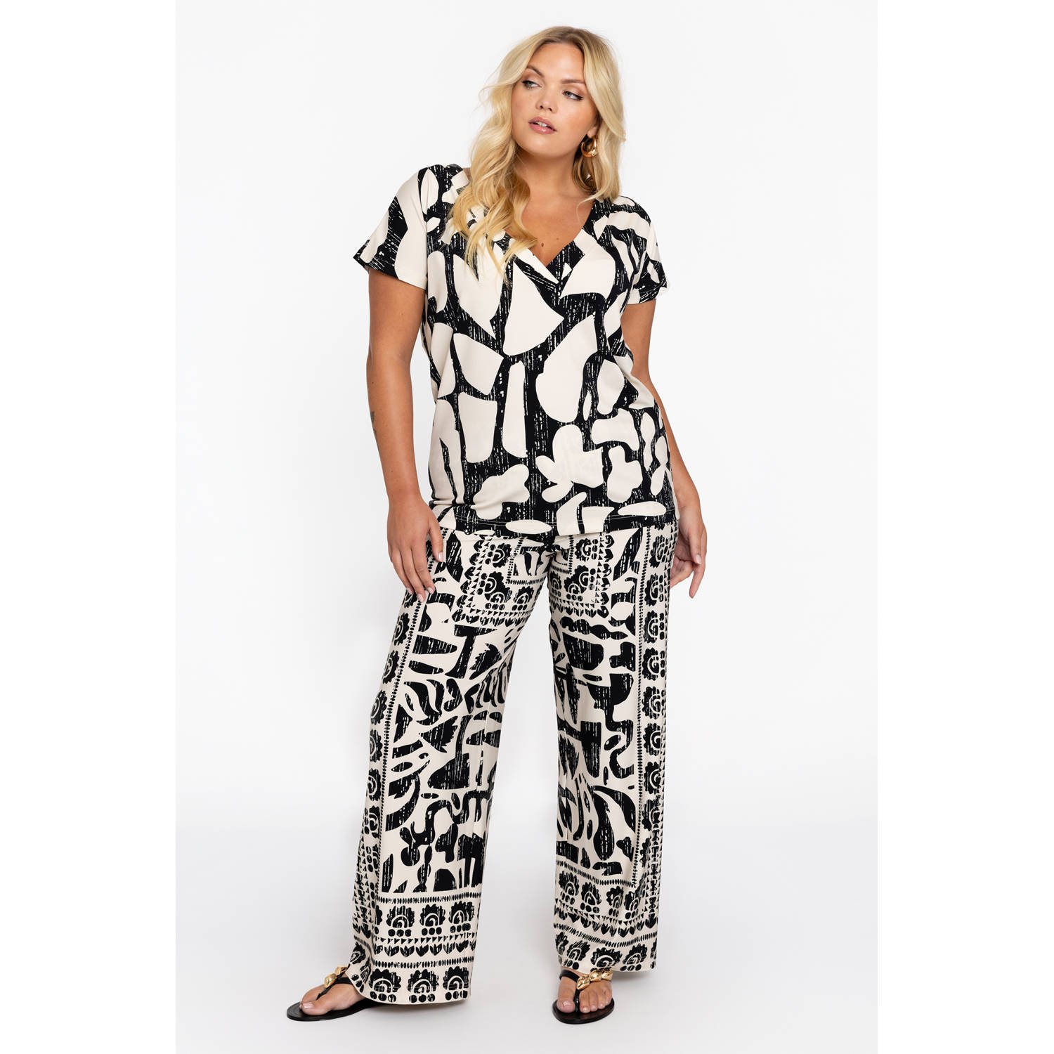 YOEK straight regular waist broek zwart