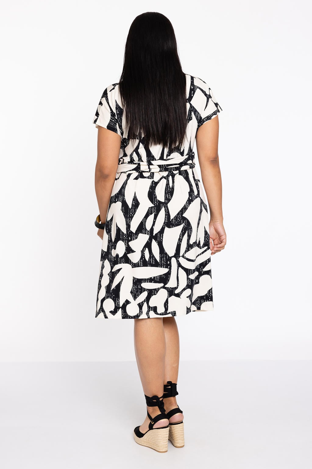 YOEK gebloemde jurk Plus Size - ecru