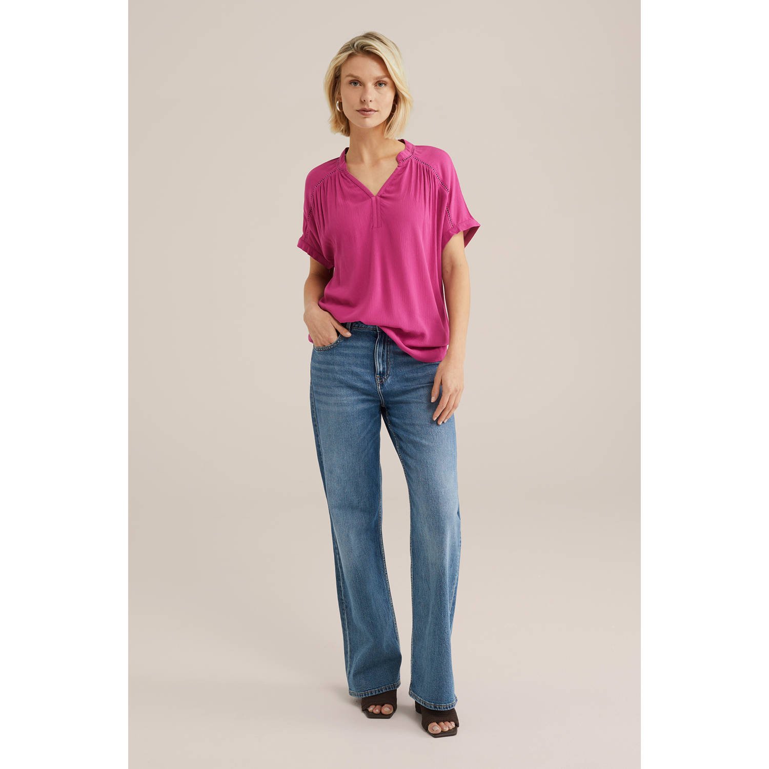 WE Fashion blousetop roze broderie