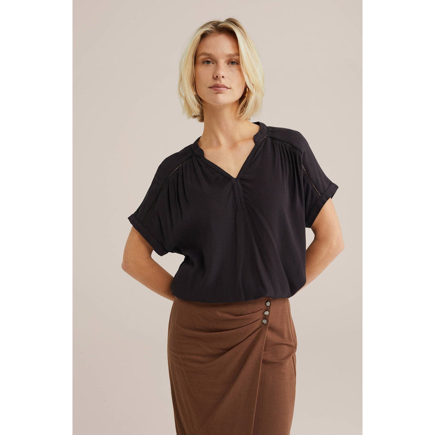 WE Fashion blousetop zwart broderie