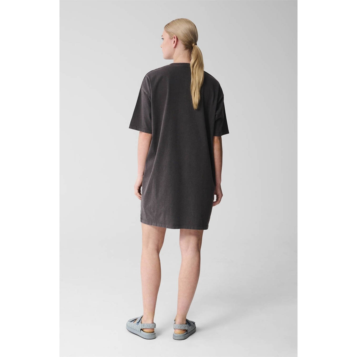 Shoeby t-shirtjurk antraciet