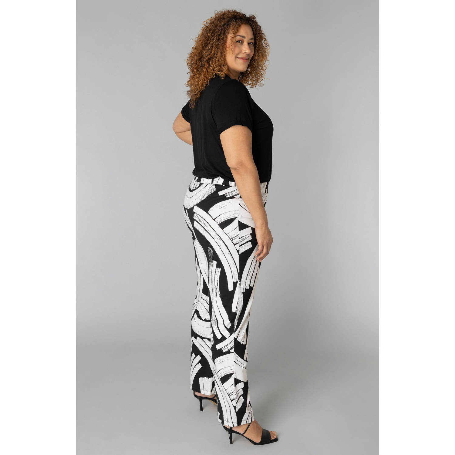 Colletta straight regular waist broek zwart