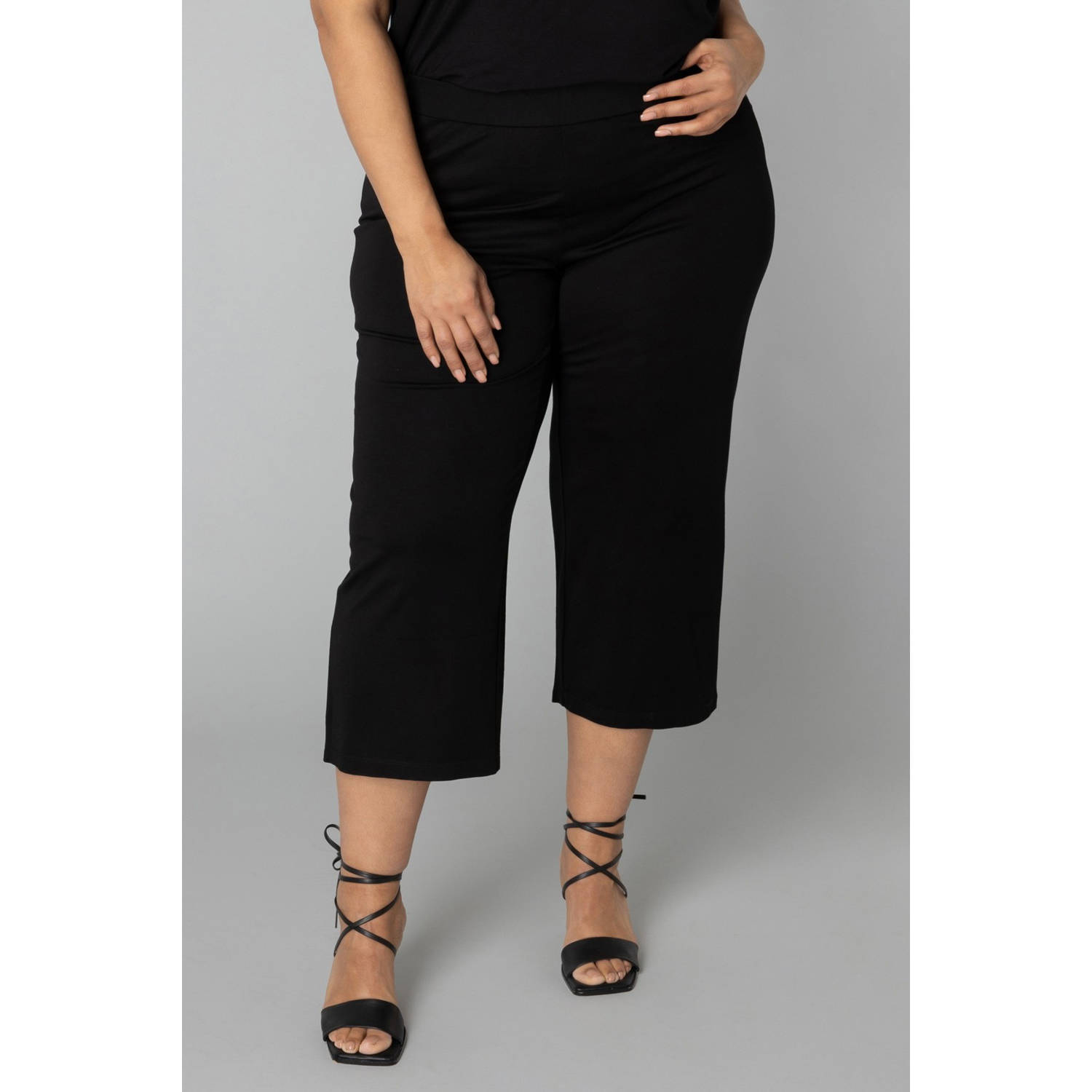 Colletta slim regular waist broek zwart