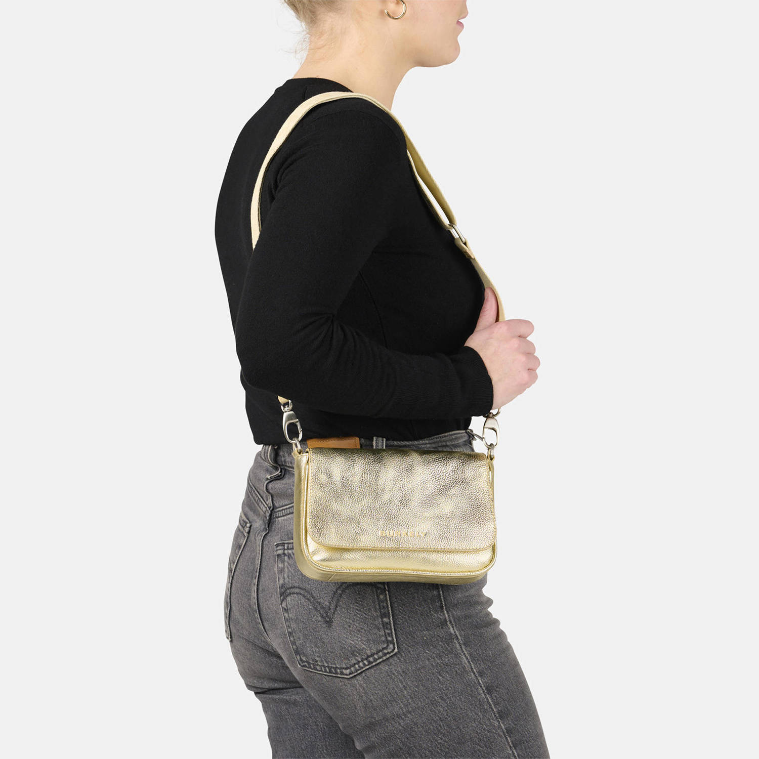 BURKELY leren crossbody tas Always Ava goudkleurig