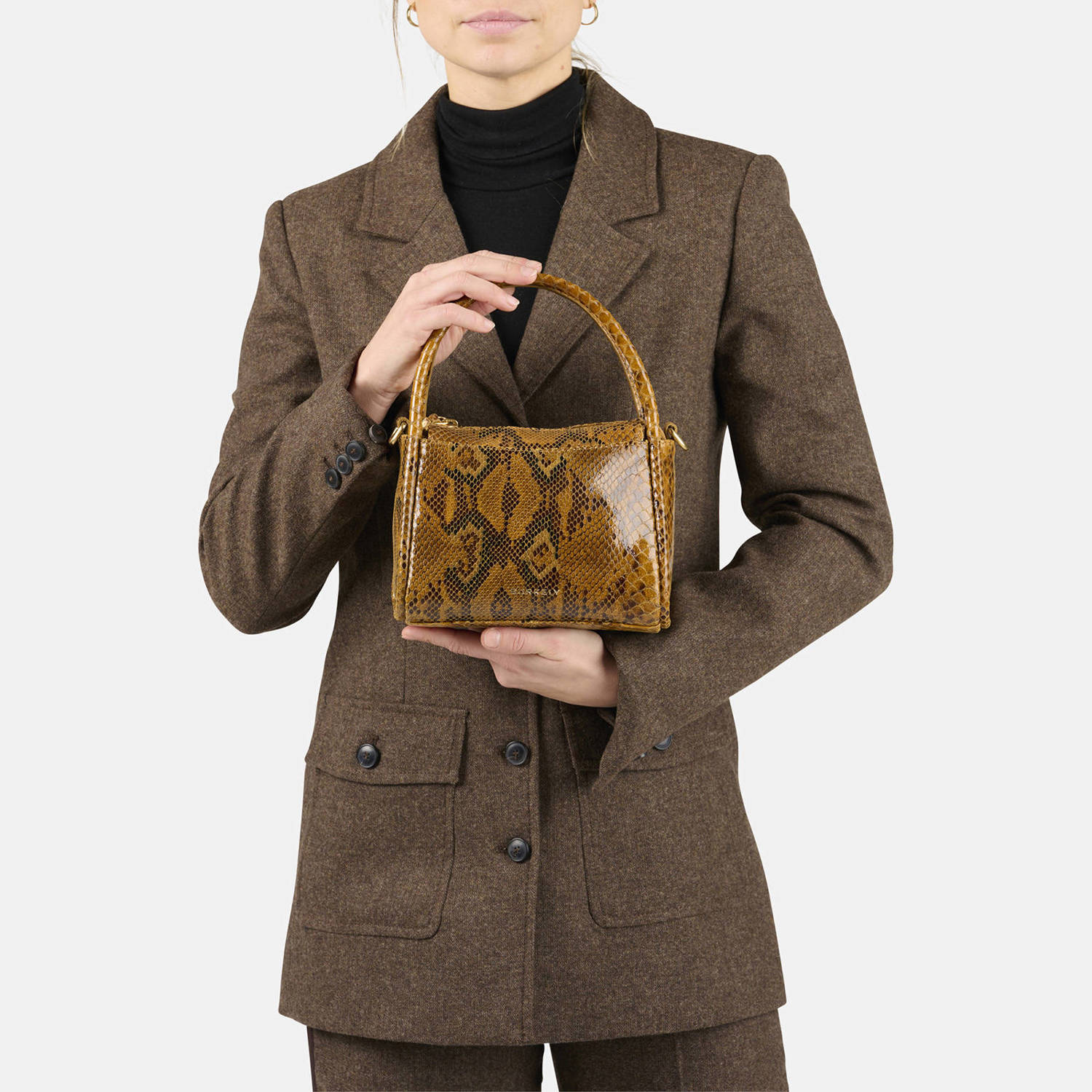 BURKELY leren crossbody tas Vintage Veda oker