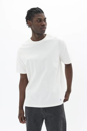 T-shirt wit