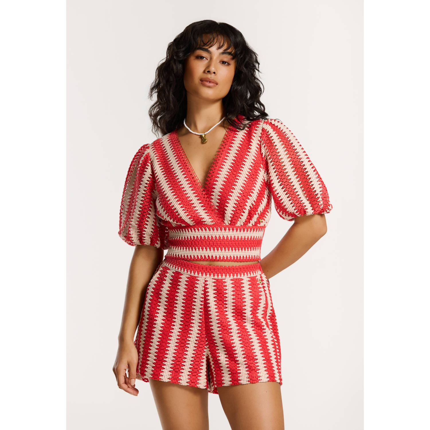 Shiwi straight high waist casual short rood crochet