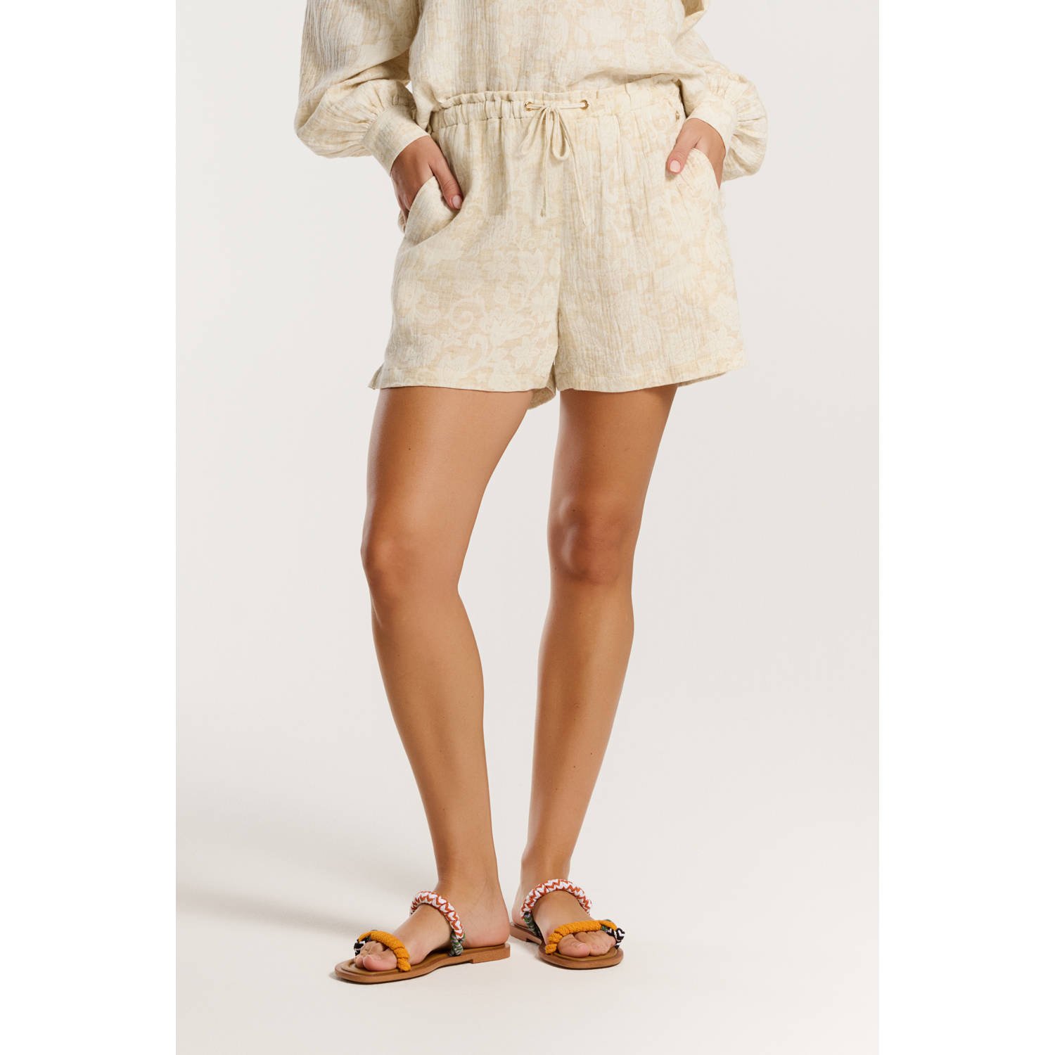 Shiwi straight high waist casual short zand