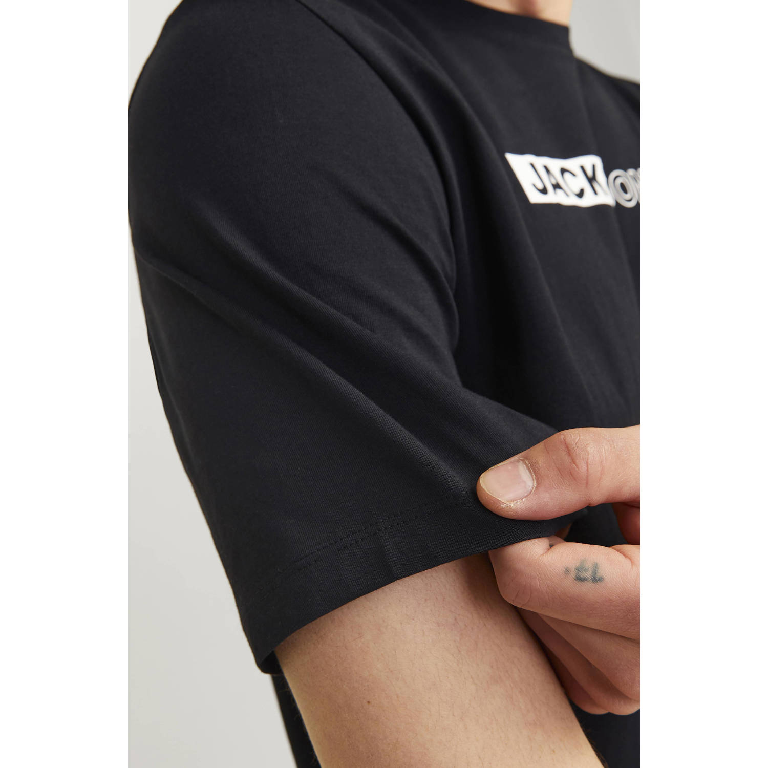 JACK & JONES ESSENTIALS regular fit T-shirt JJECORP zwart