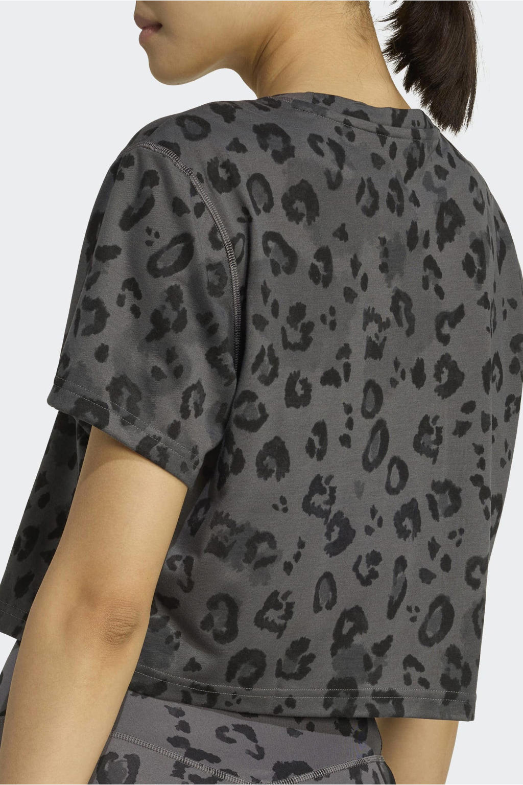 Grijs en zwarte dames adidas Performance sportshirt van polyester met dierenprint, korte mouwen en ronde hals