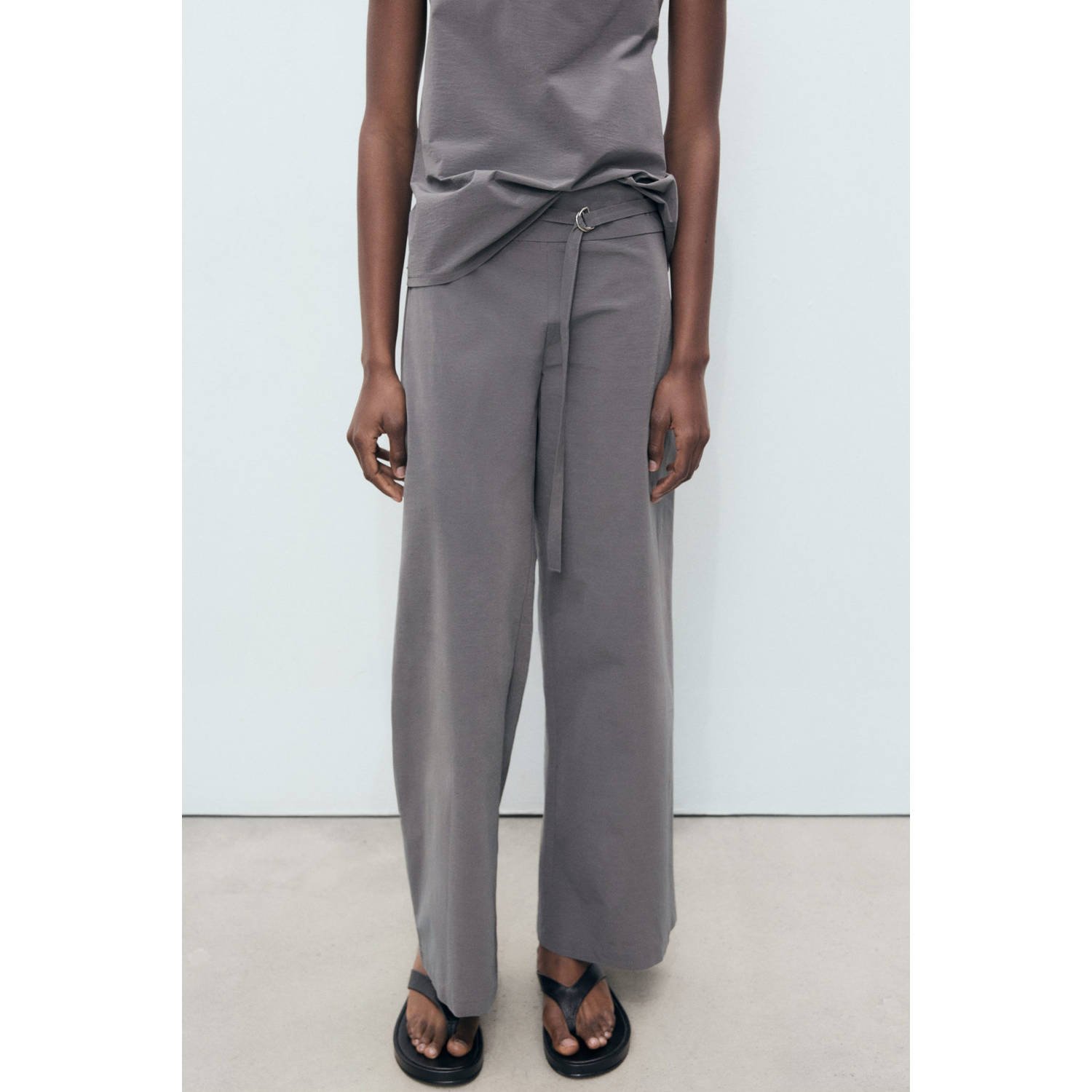 Mango wide leg regular waist pantalon grijs
