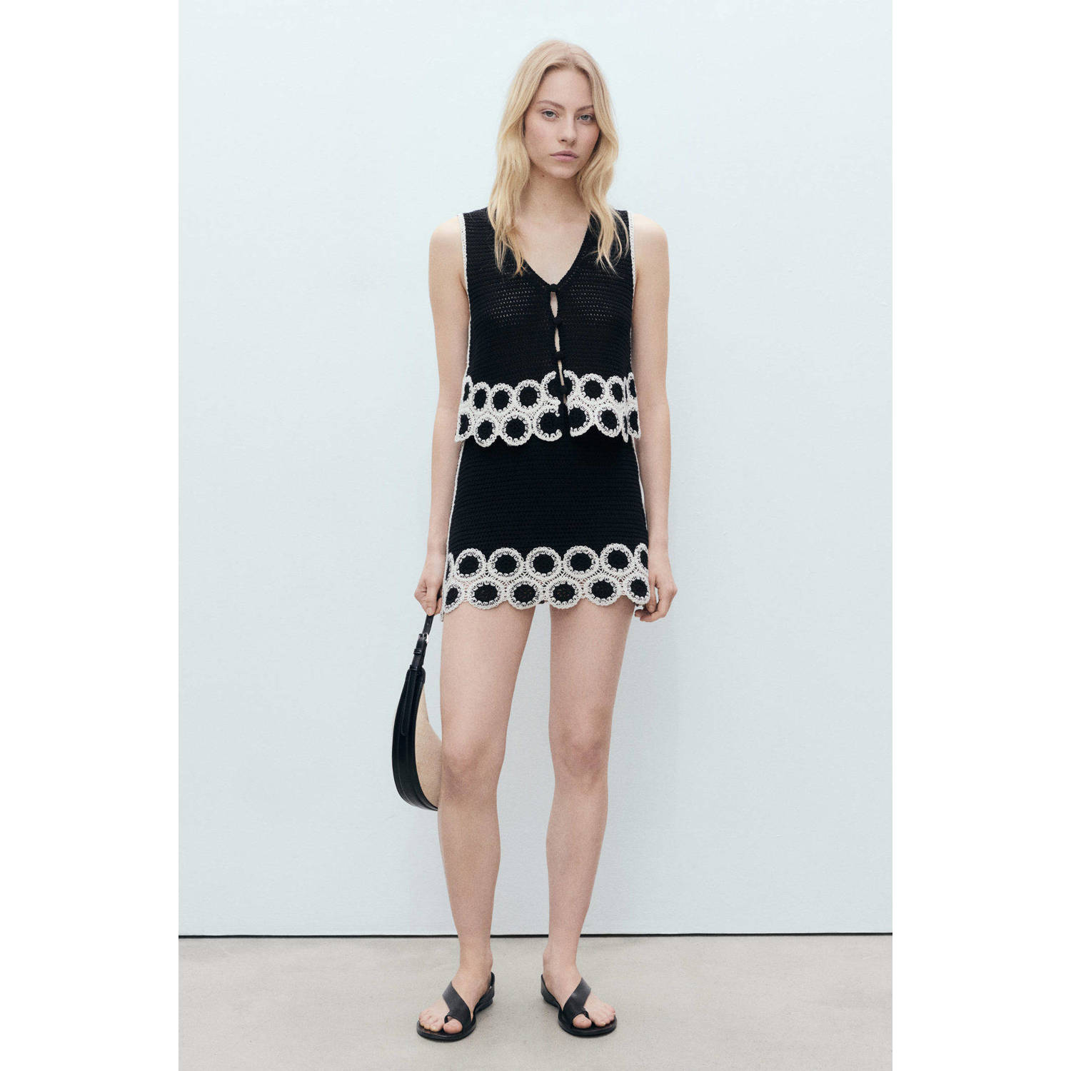 Mango mini rok grof gebreid zwart