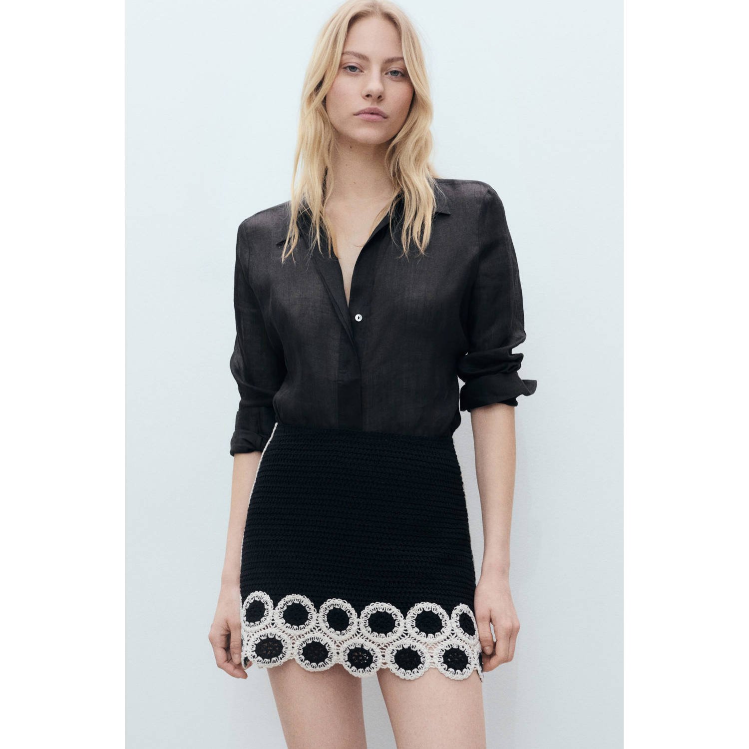 Mango mini rok grof gebreid zwart