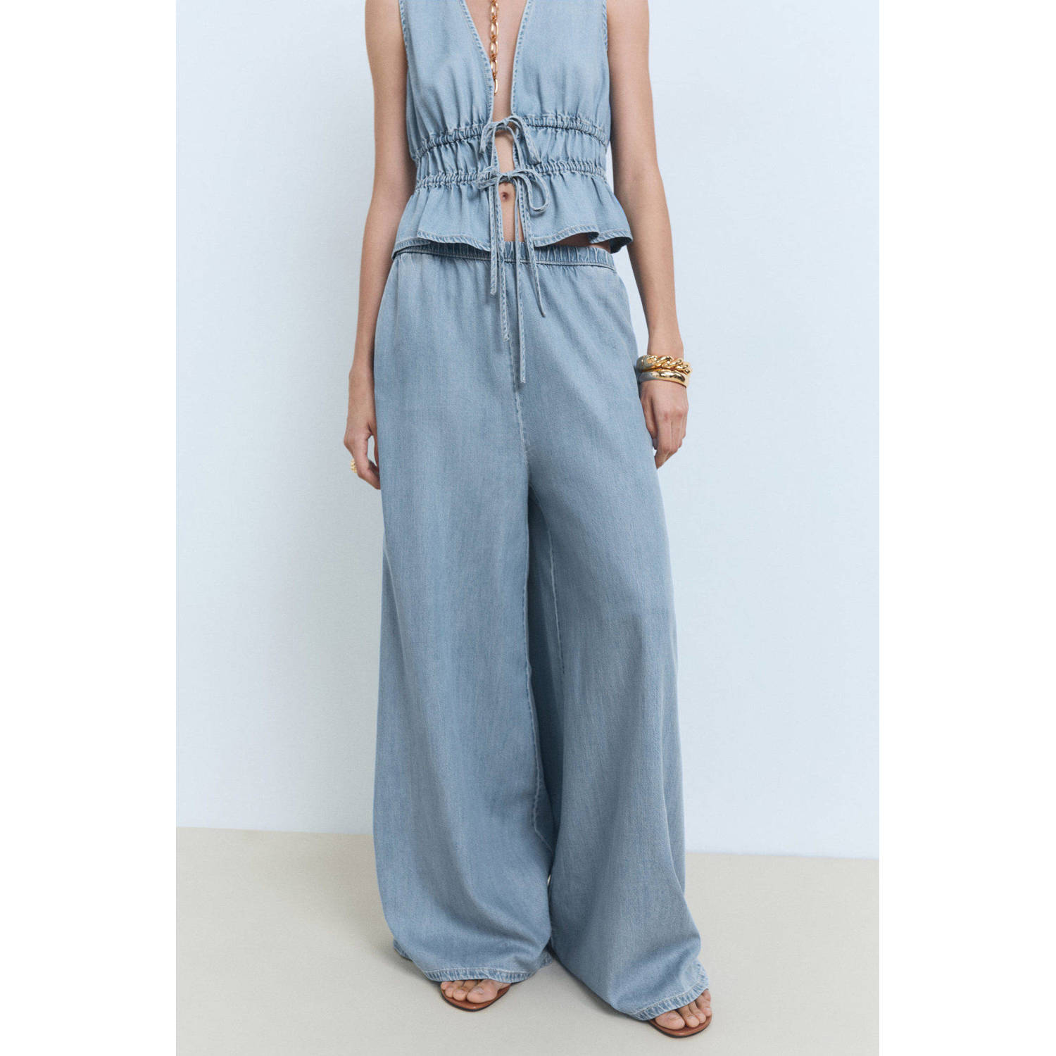 Mango denim wide leg regular waist broek light blue denim
