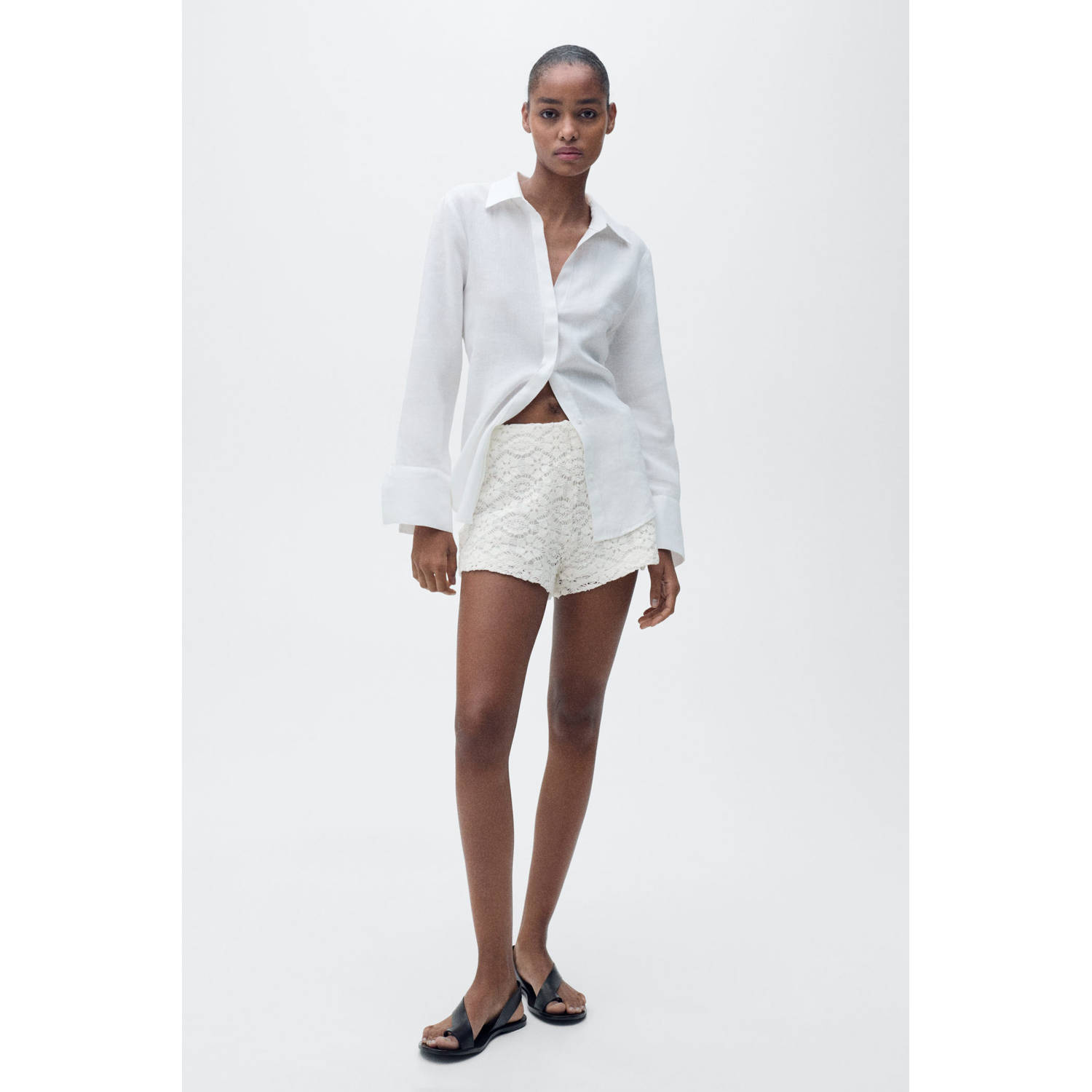 Mango slim regular waist casual short ecru crochet