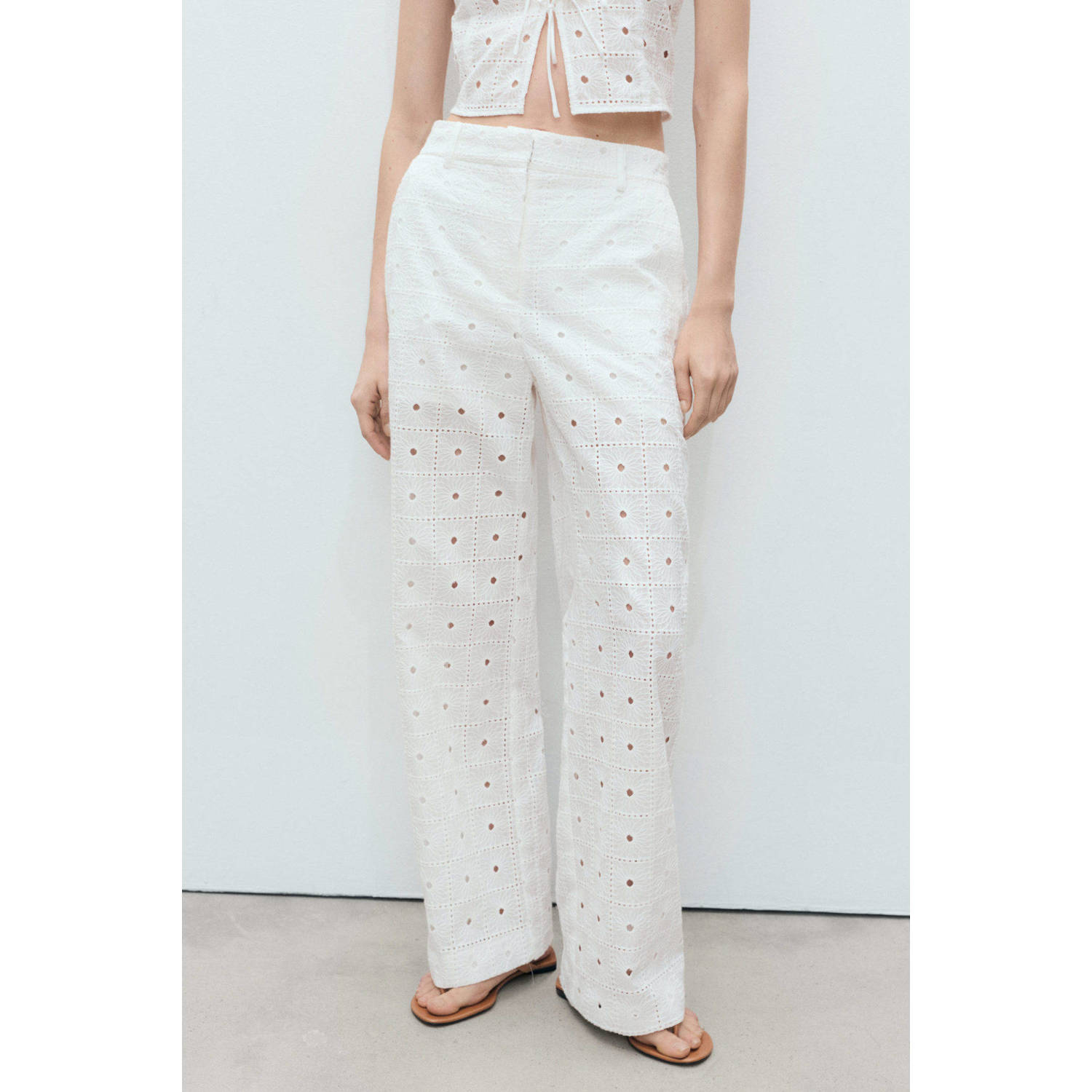 Mango wide leg regular waist pantalon wit crochet