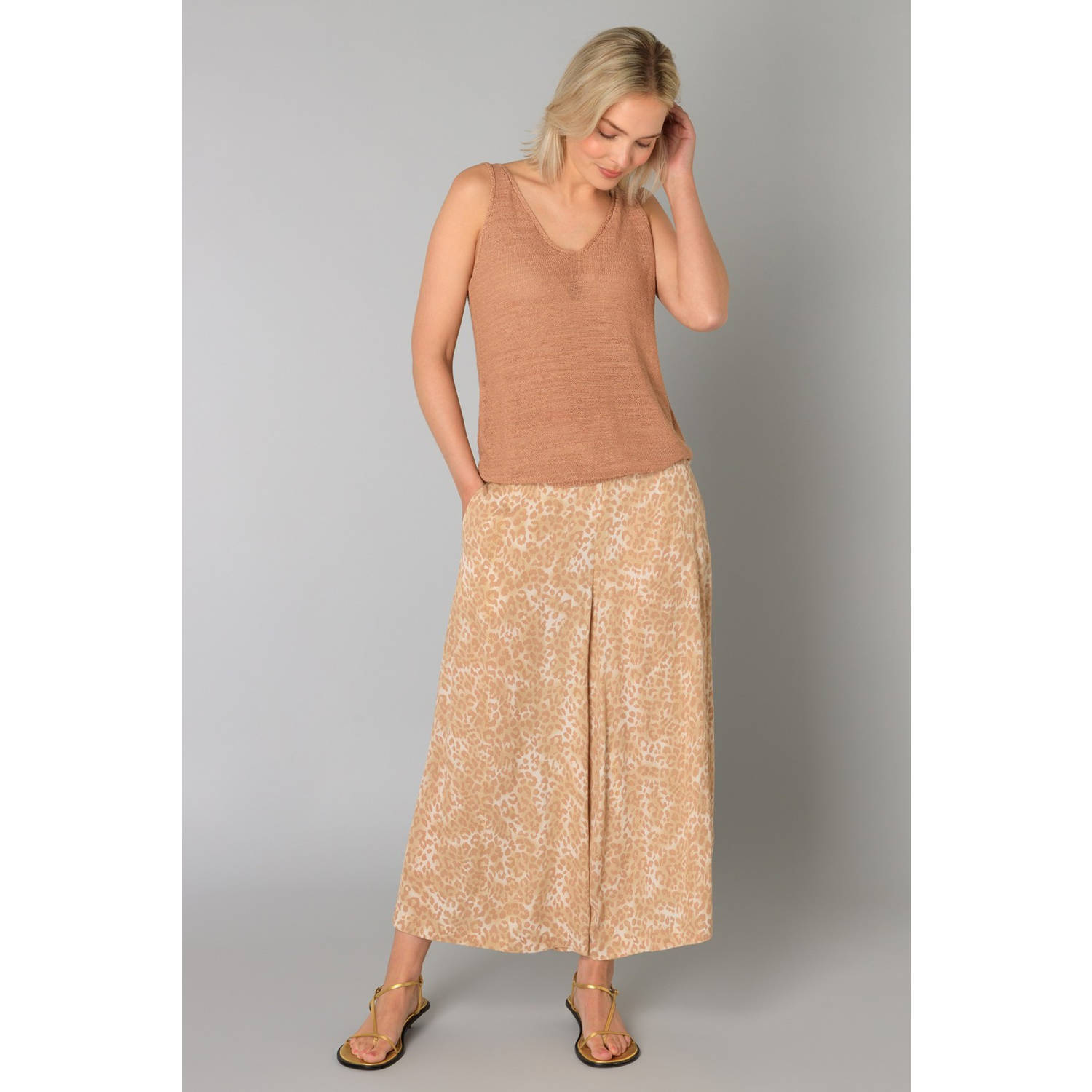Yest mouwloze top beige gebreid