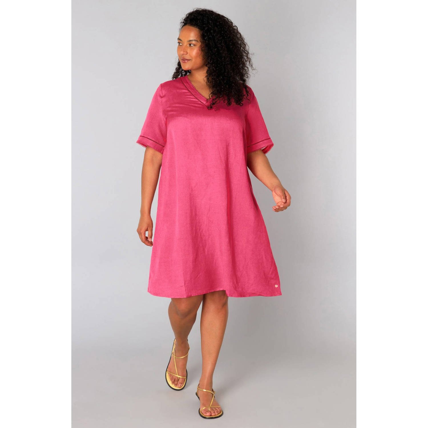 Yesta linnen zomerjurk broderie roze