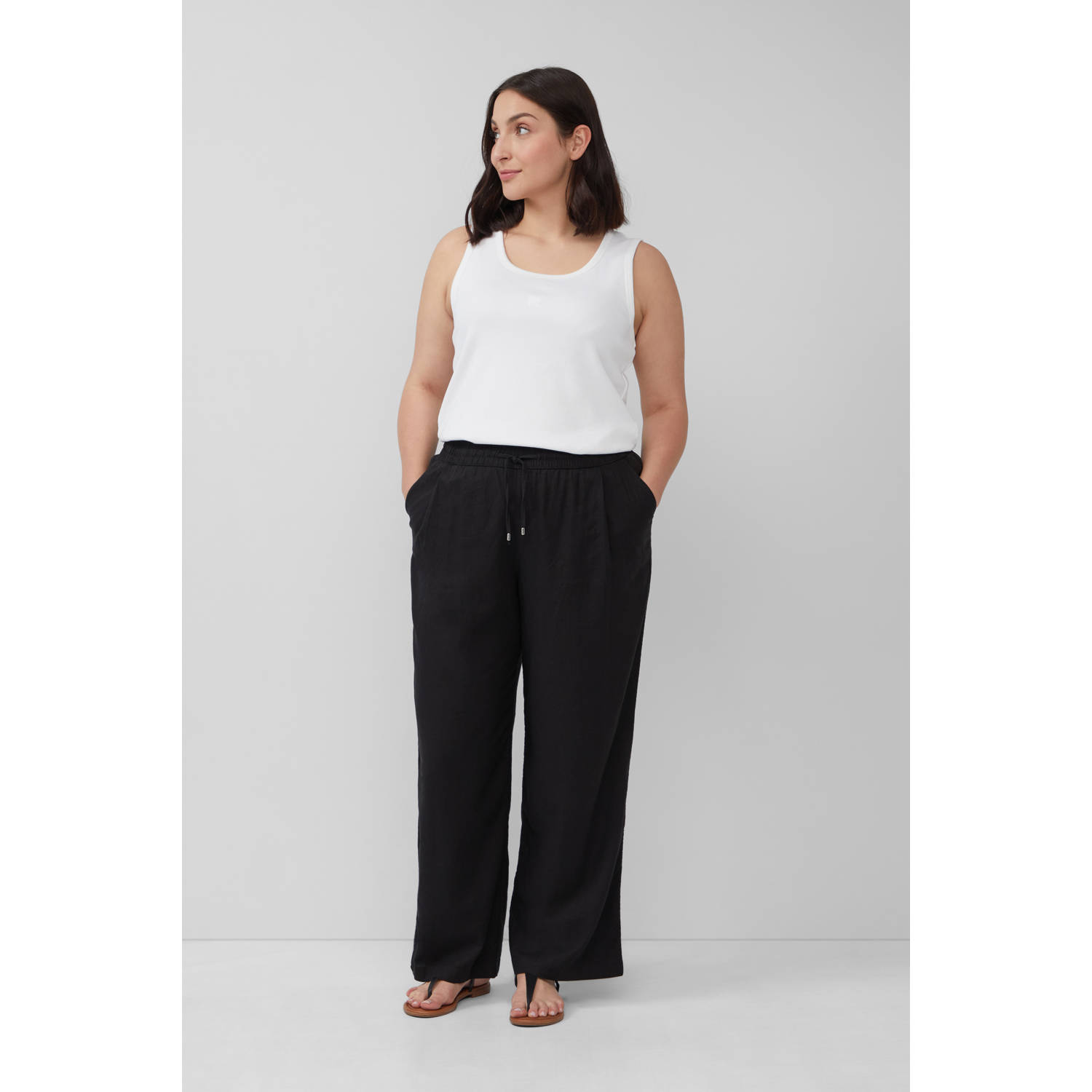 s.Oliver Curve linnen straight regular waist broek zwart