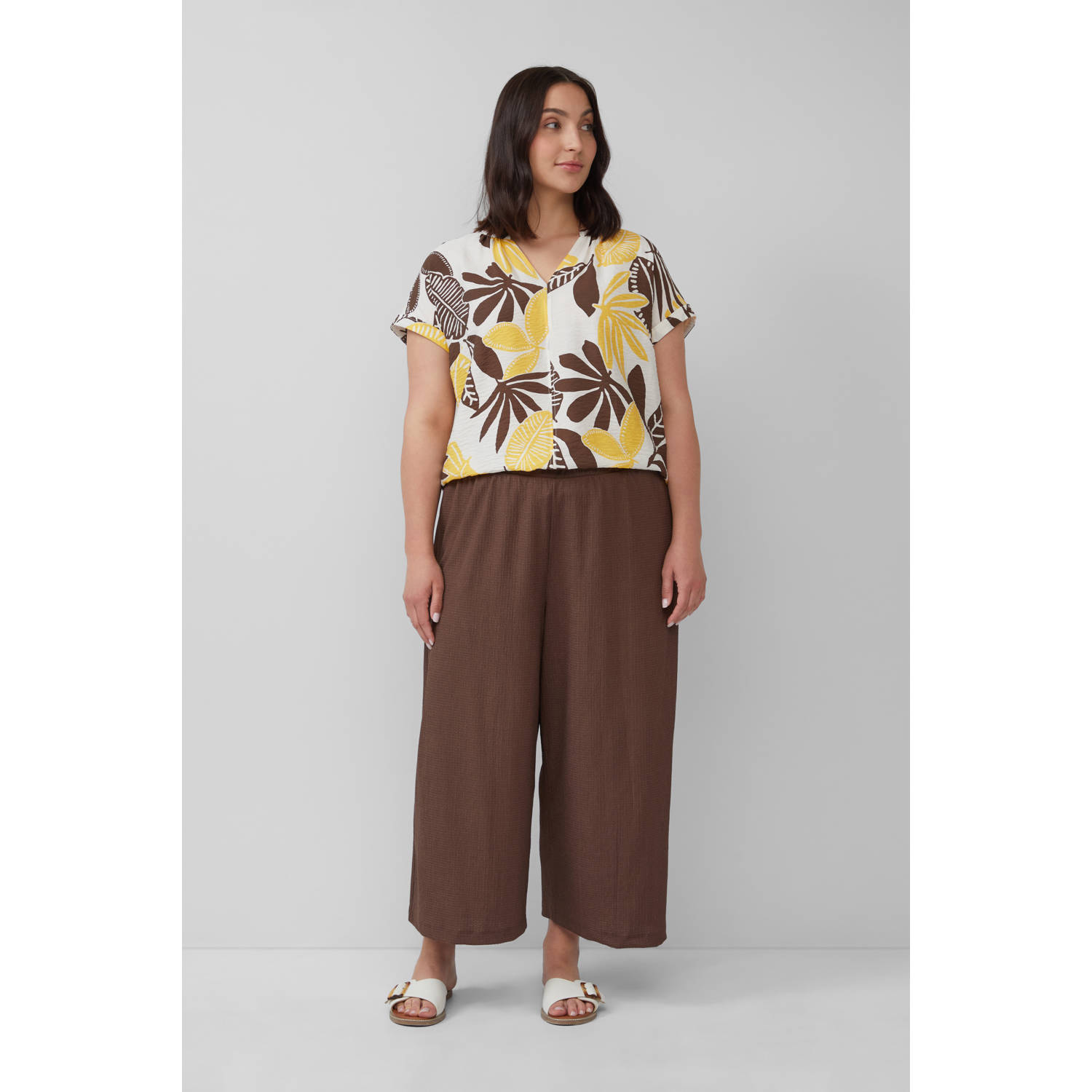 s.Oliver Curve top wit bruin met bladprint