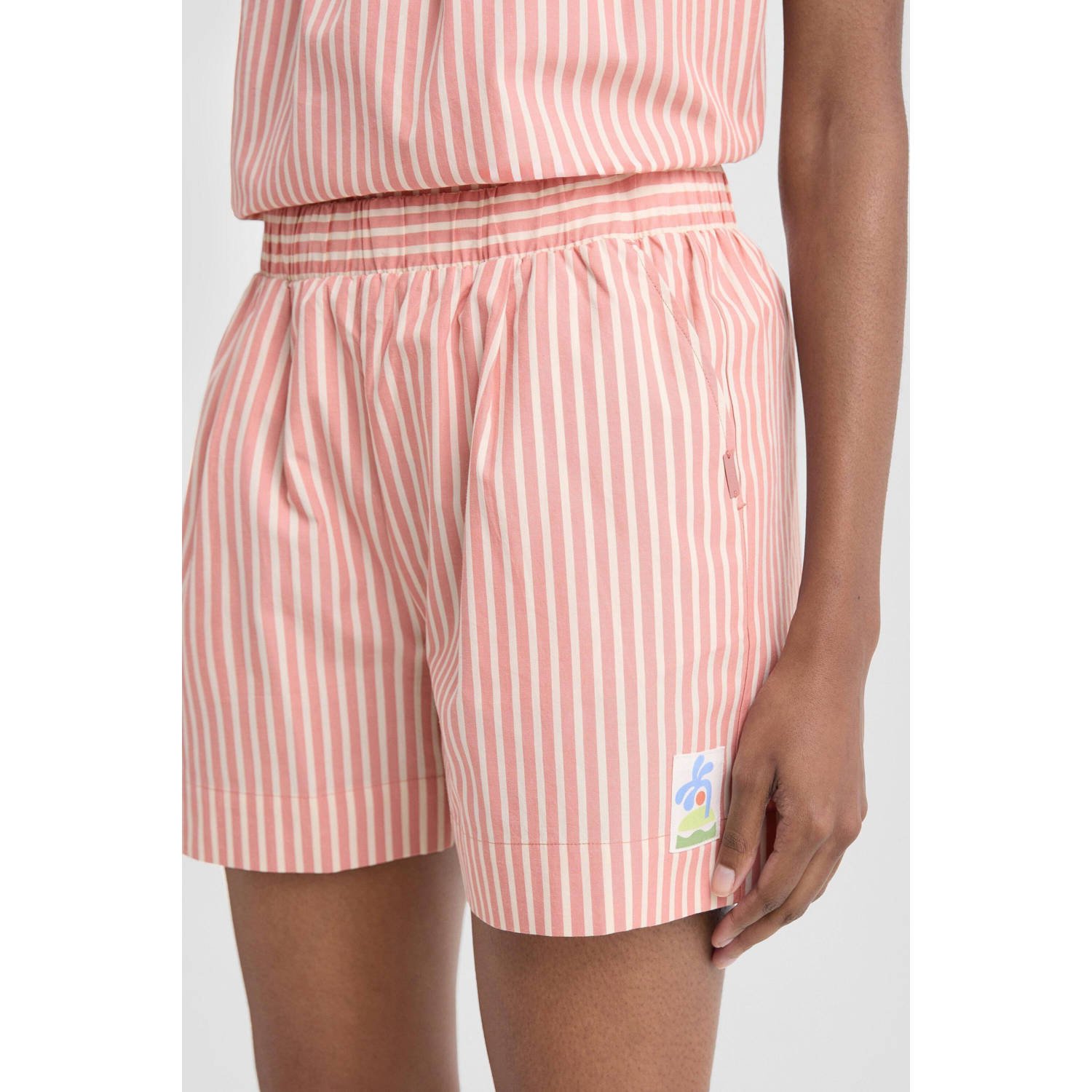 Q S by s.Oliver relaxed regular waist casual short roze