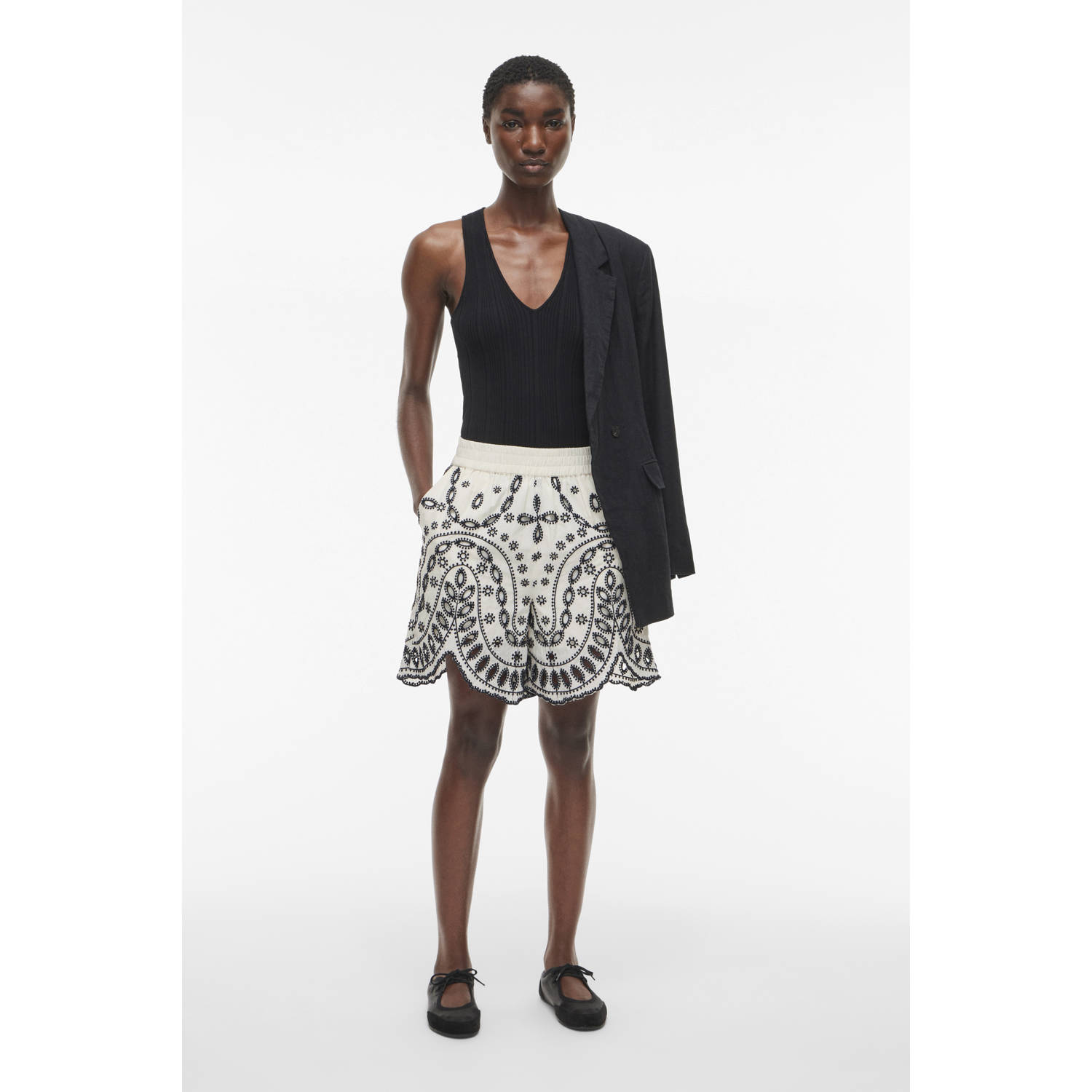 ROUGE EDIT regular waist casual short ecru
