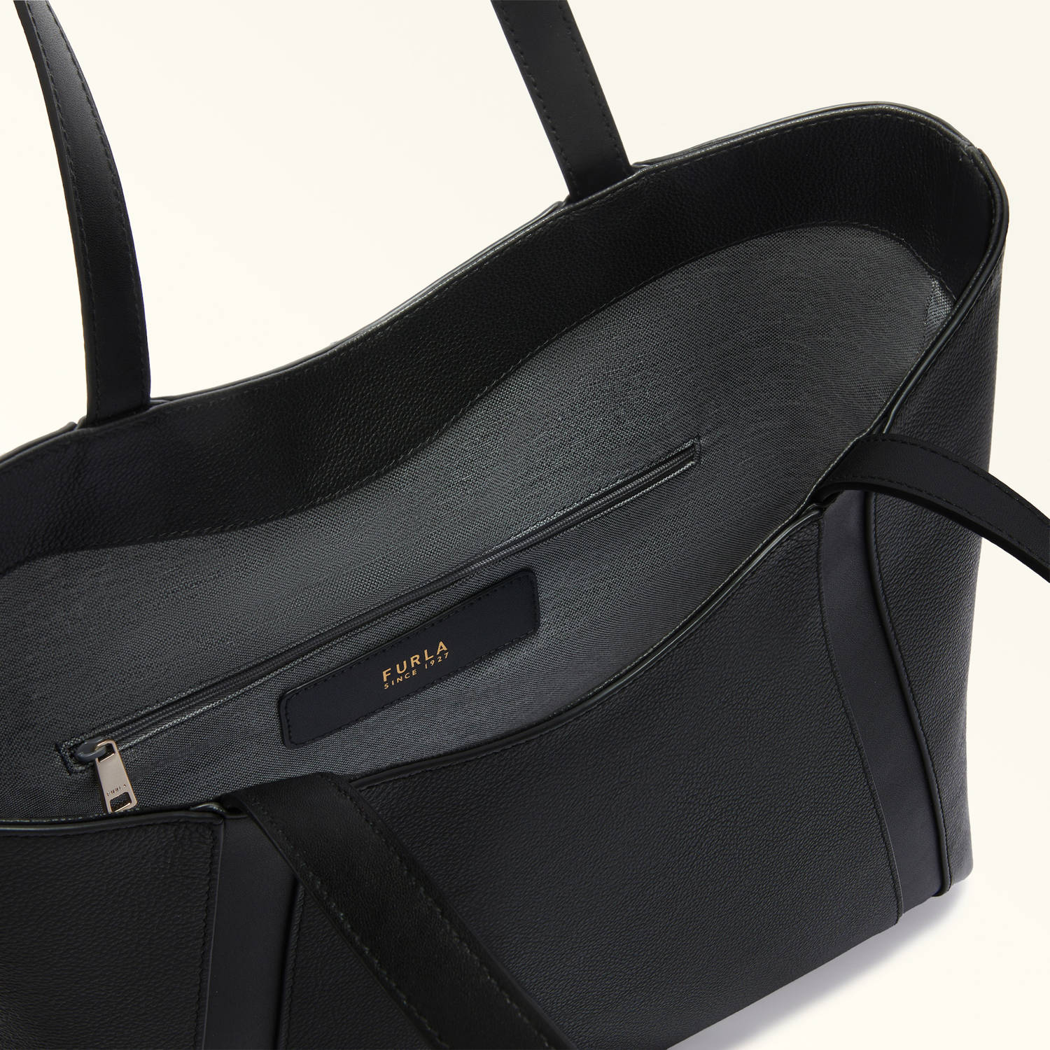 Furla leren shopper Goccia L zwart