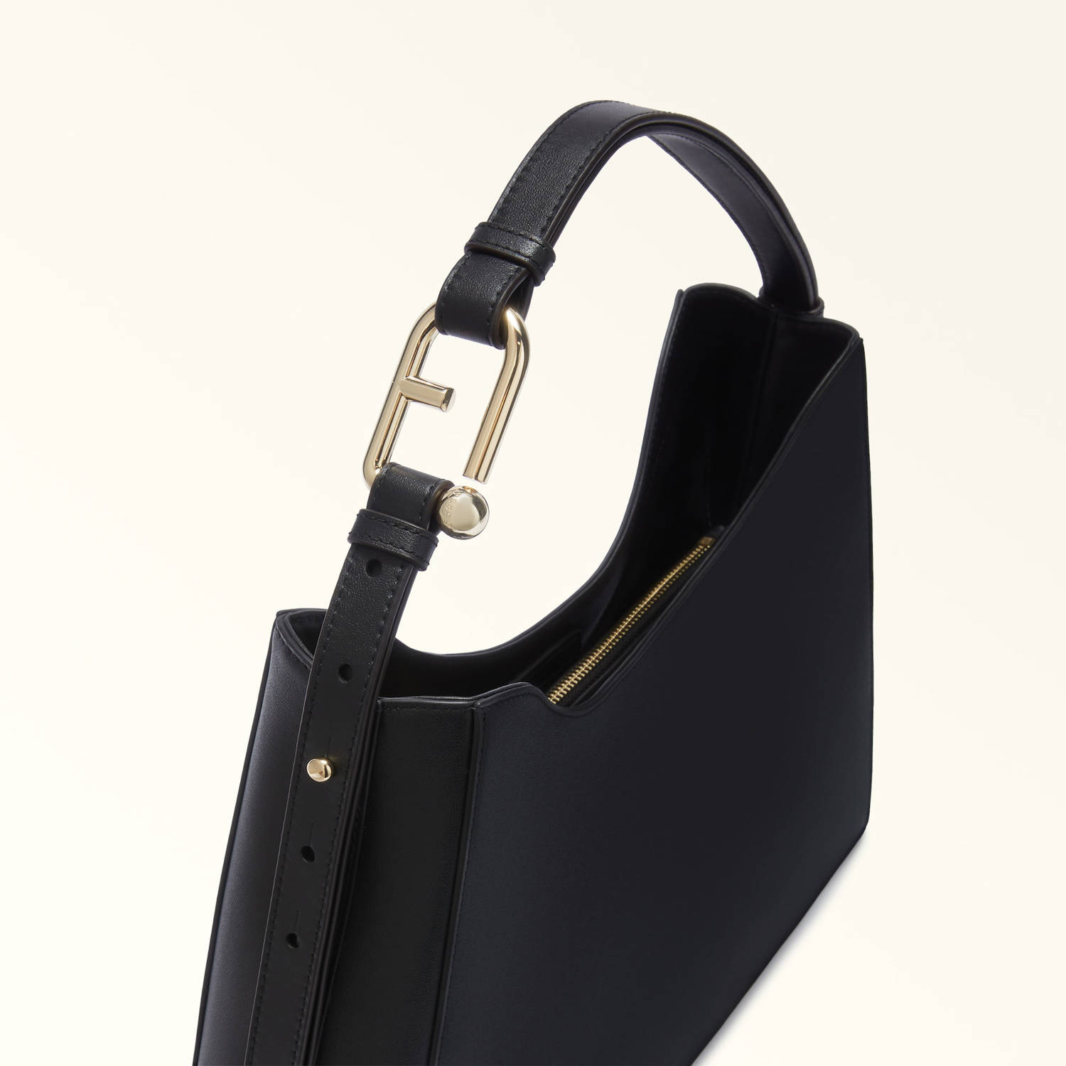 Furla leren schoudertas Nuvola L zwart