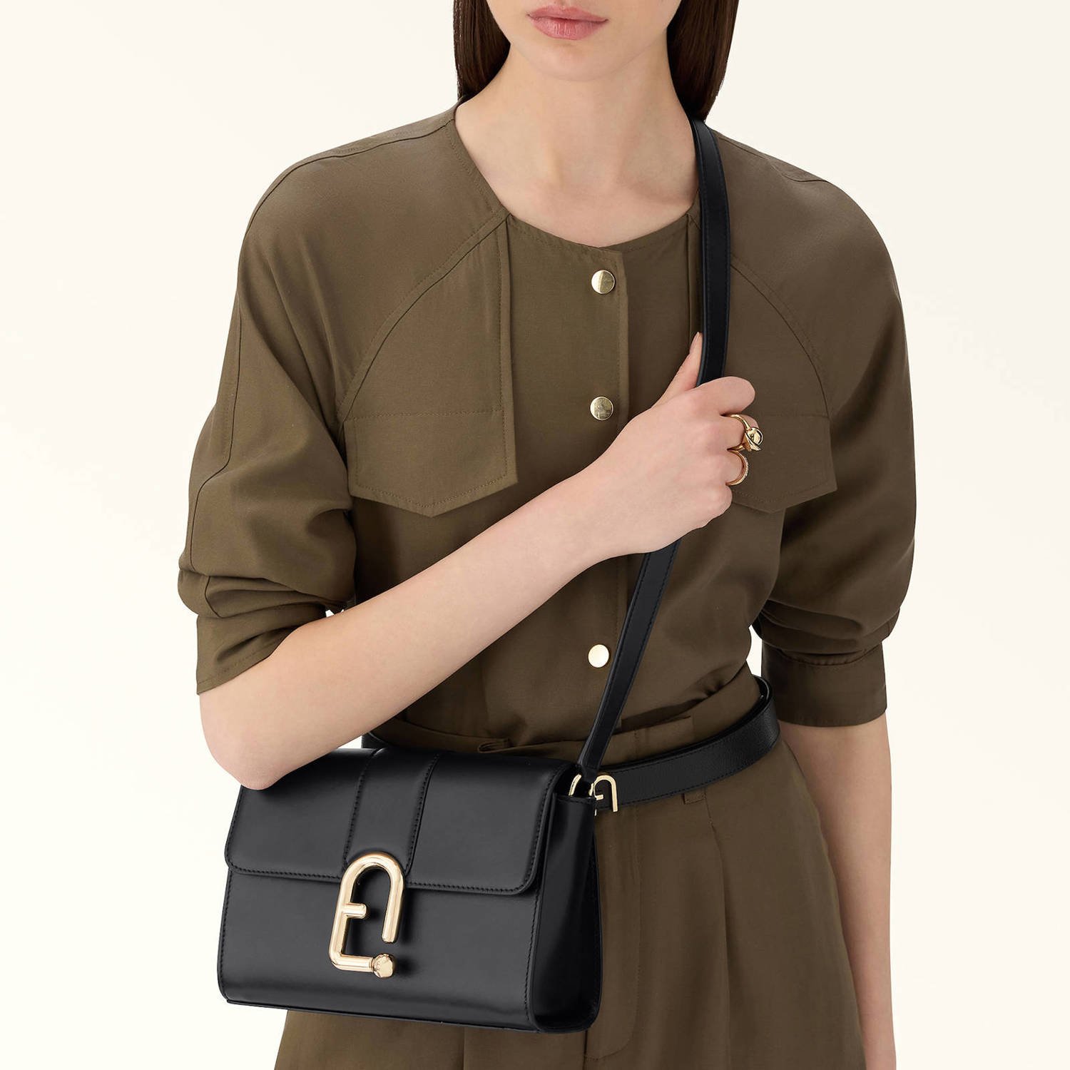 Furla Crossbody bags Urban S Crossbody 22 in zwart