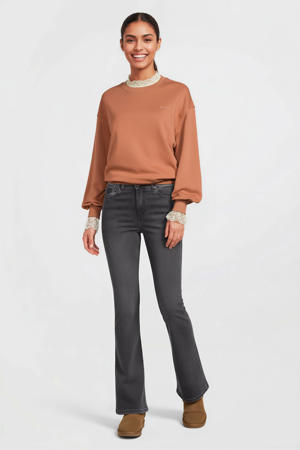 sweater bruin